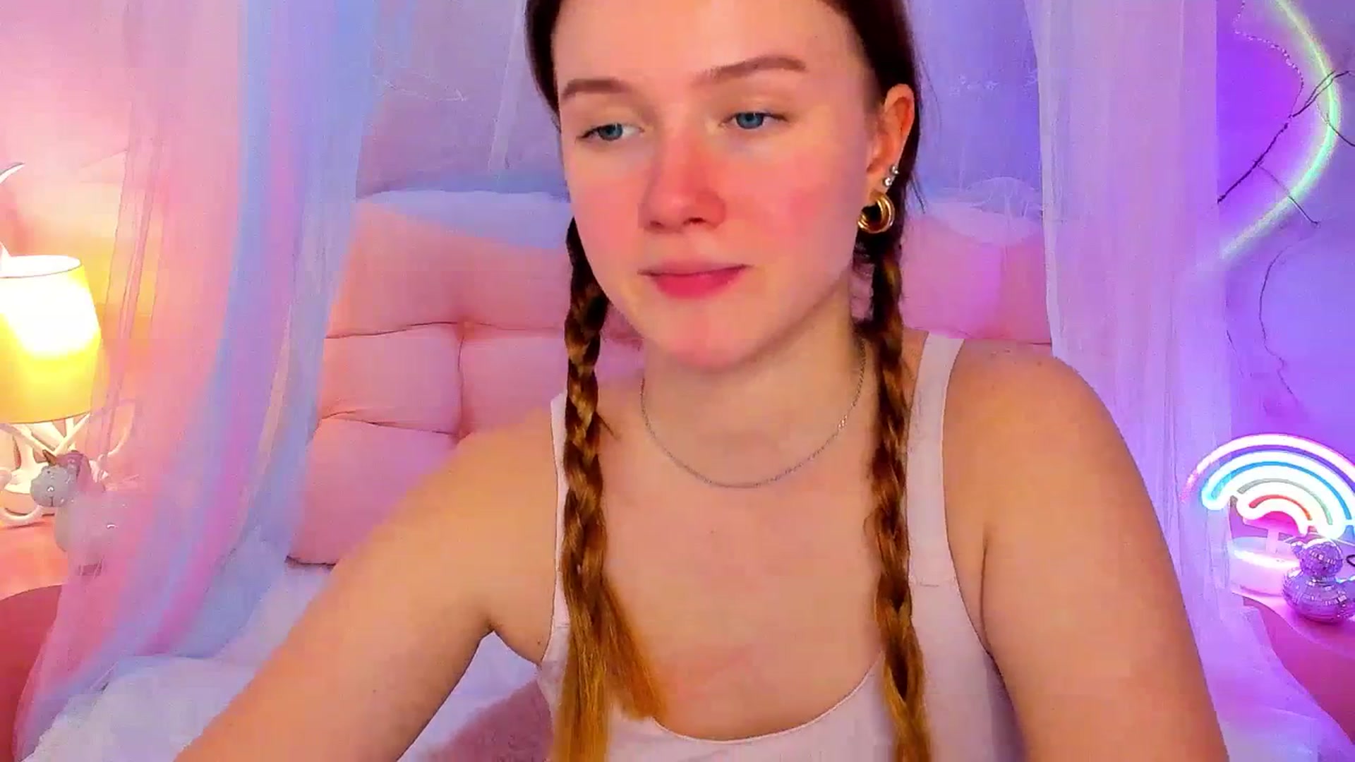 Gallery image thumbnail from Beatrizz's myfreecams stream on, 03/29/2026, 10:20 image 7 of 20