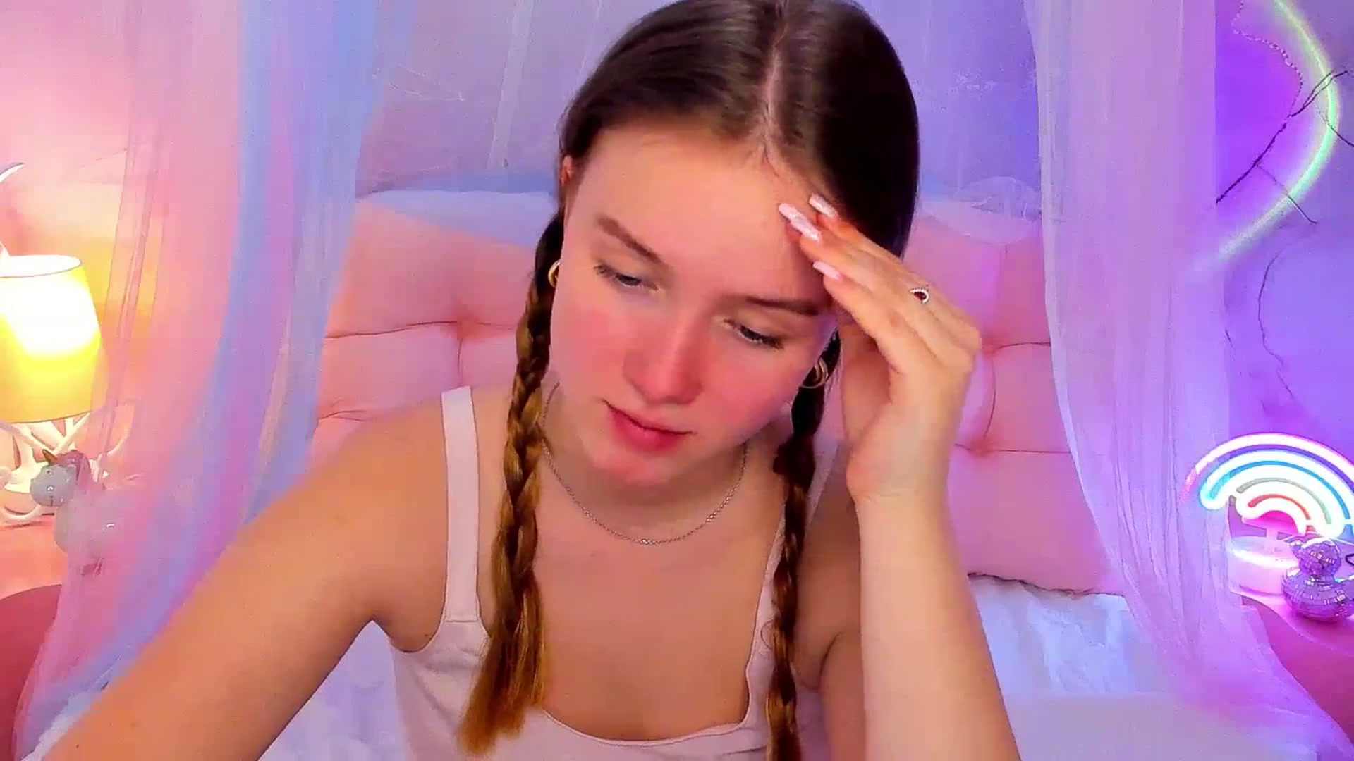 Gallery image thumbnail from Beatrizz's myfreecams stream on, 03/29/2026, 10:20 image 6 of 20