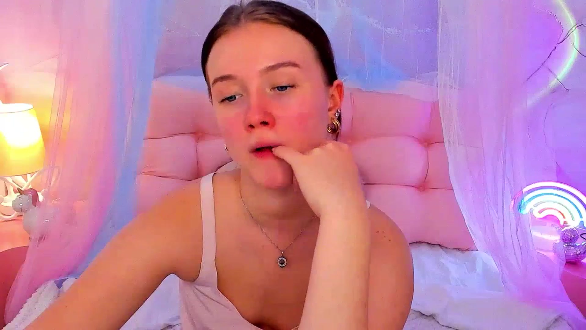 Gallery image thumbnail from Beatrizz's myfreecams stream on, 03/29/2026, 11:56 image 19 of 20
