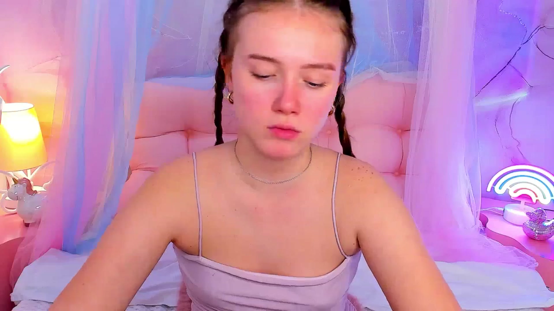 Gallery image thumbnail from Beatrizz's myfreecams stream on, 03/30/2026, 15:56 image 7 of 20