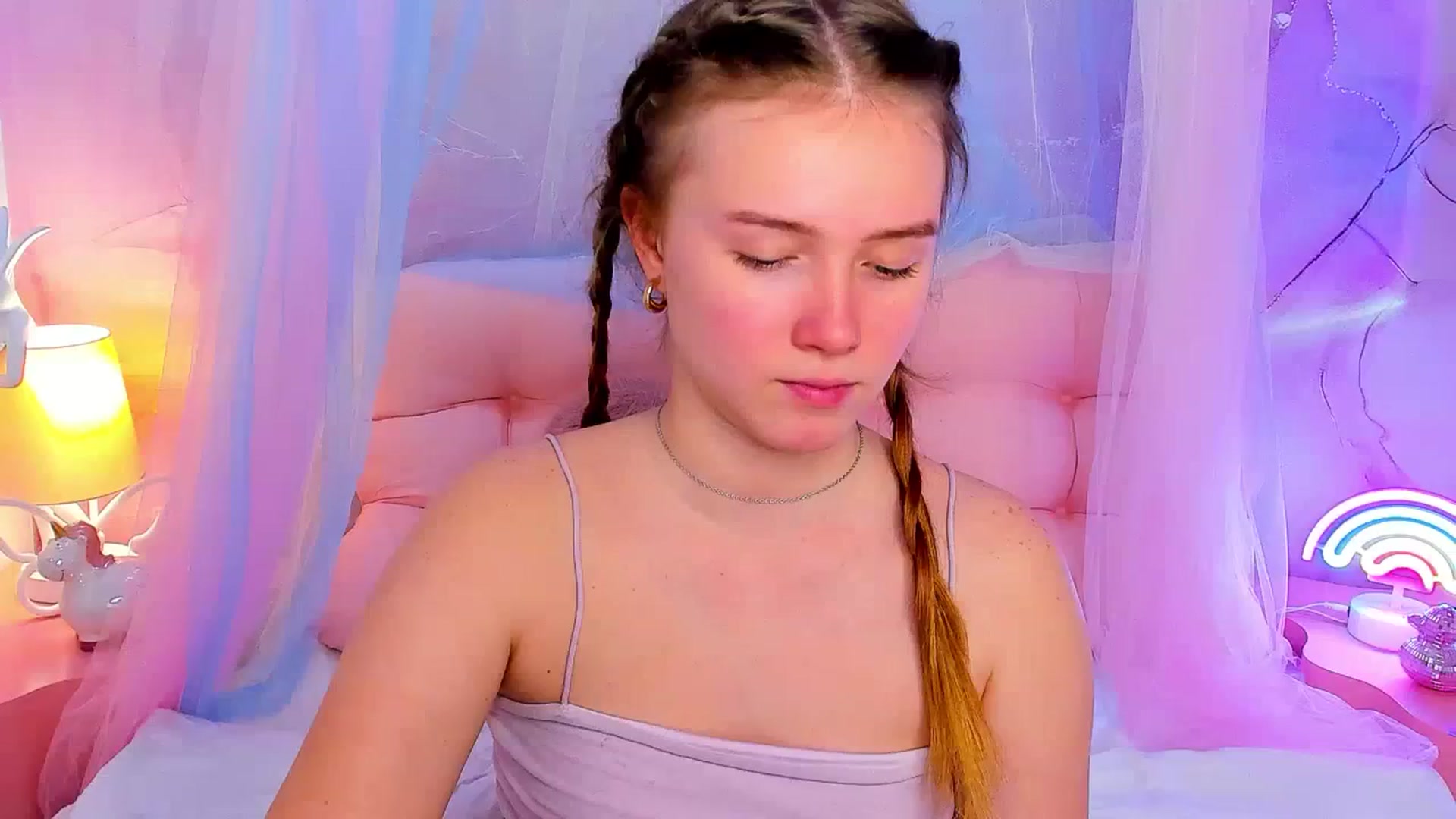 Gallery image thumbnail from Beatrizz's myfreecams stream on, 03/30/2026, 16:30 image 9 of 20