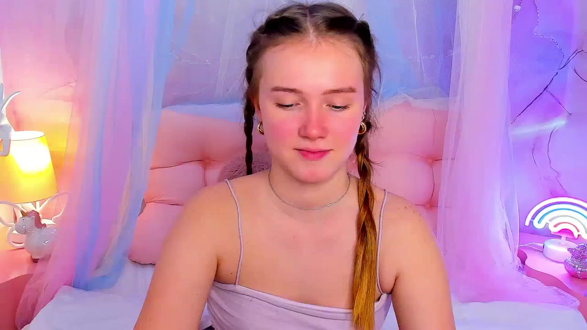 Gallery image thumbnail from Beatrizz's myfreecams stream on, 03/30/2026, 16:30 image 16 of 20