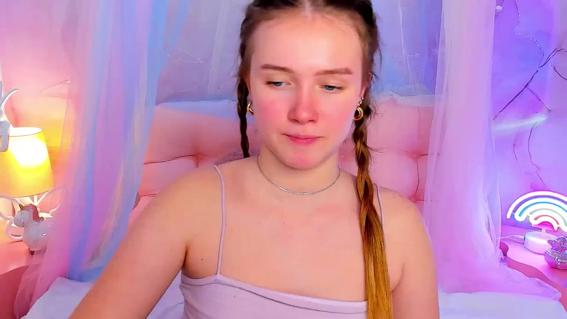 Gallery image thumbnail from Beatrizz's myfreecams stream on, 03/30/2026, 16:30 image 19 of 20