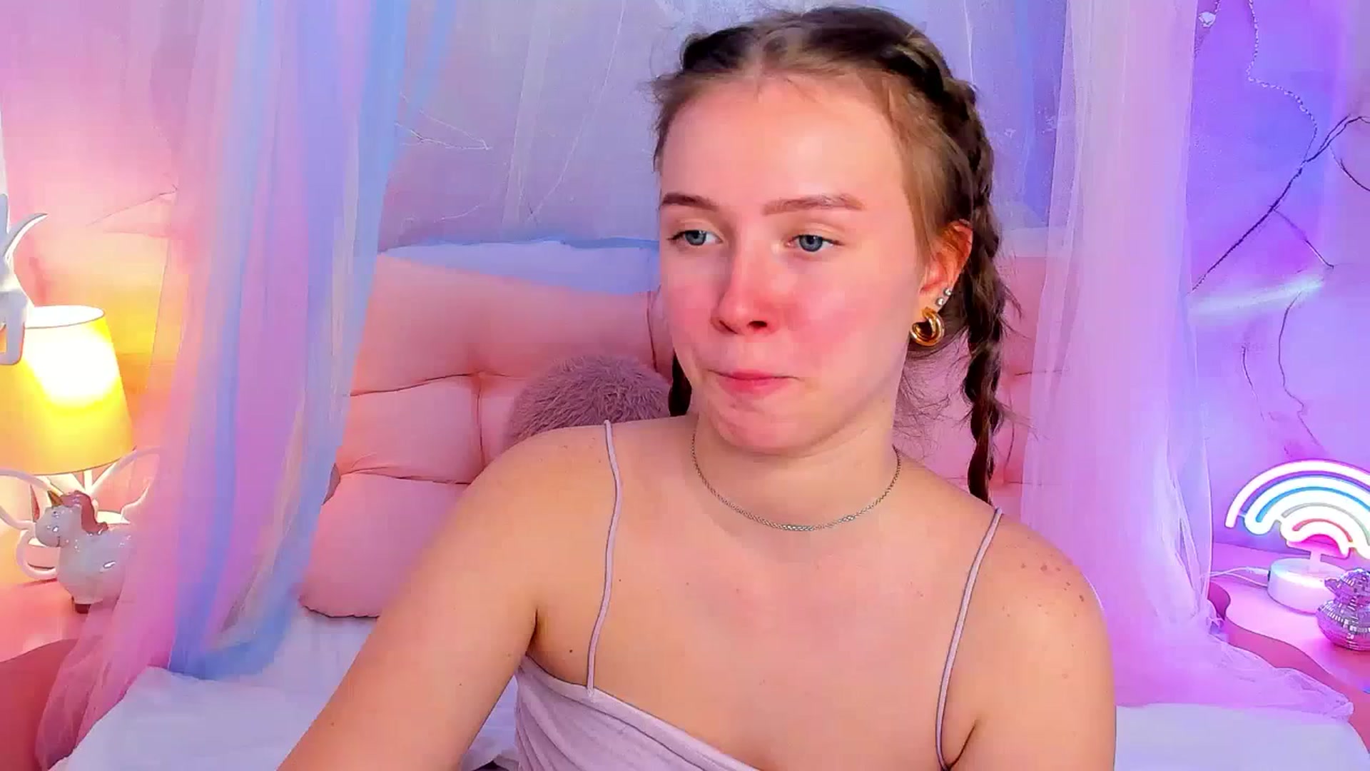 Gallery image thumbnail from Beatrizz's myfreecams stream on, 03/30/2026, 16:30 image 10 of 20