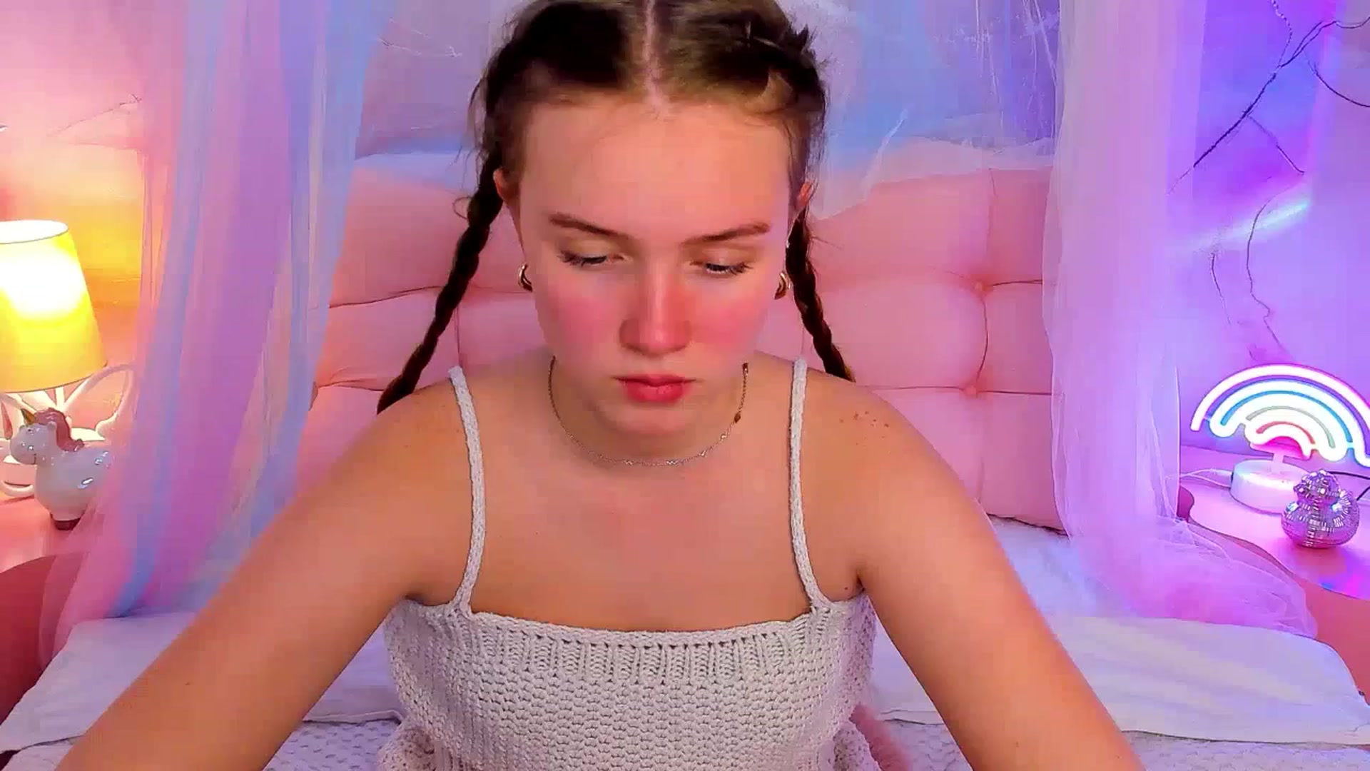 Gallery image thumbnail from Beatrizz's myfreecams stream on, 03/31/2026, 14:32 image 11 of 20