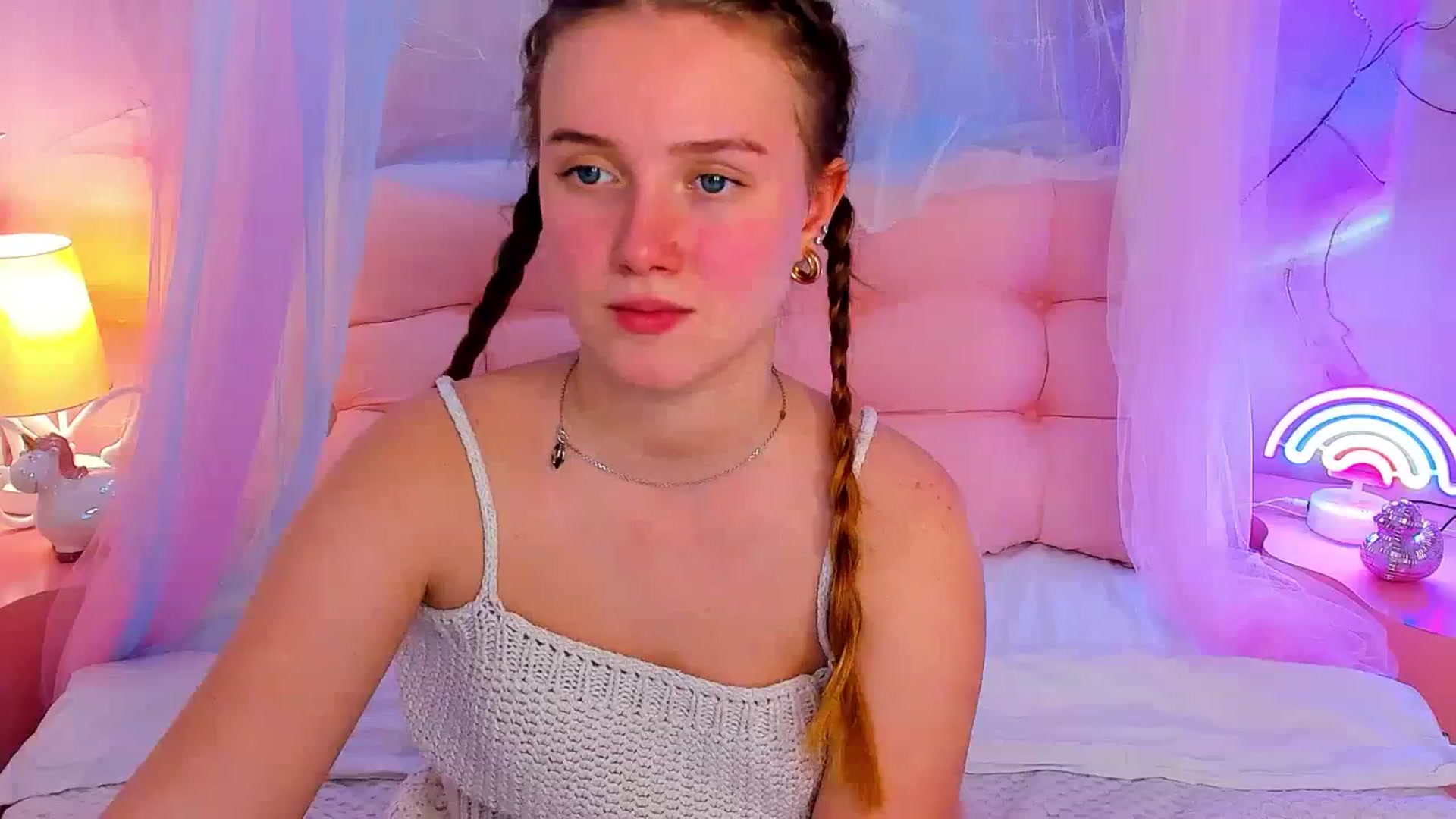 Gallery image thumbnail from Beatrizz's myfreecams stream on, 03/31/2026, 14:32 image 17 of 20