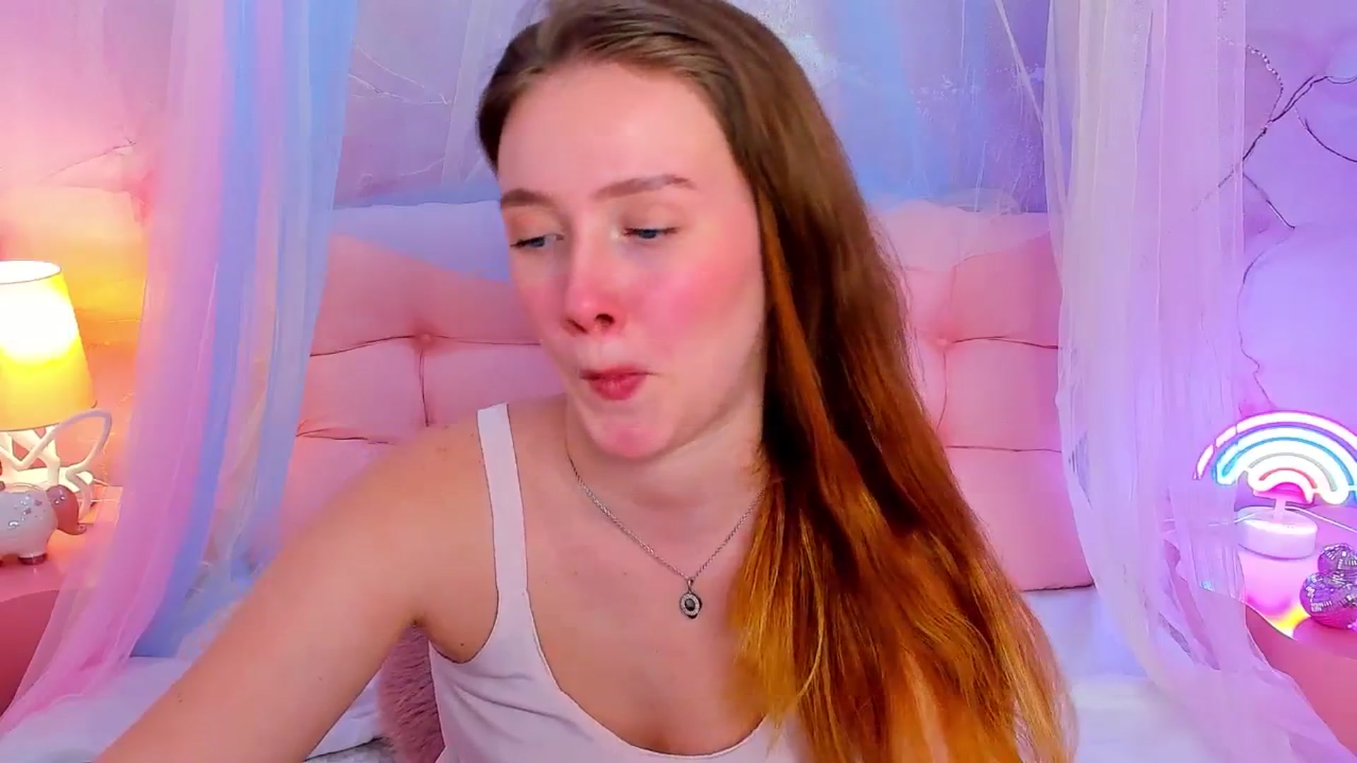 Gallery image thumbnail from Beatrizz's myfreecams stream on, 04/06/2026, 14:05 image 12 of 20