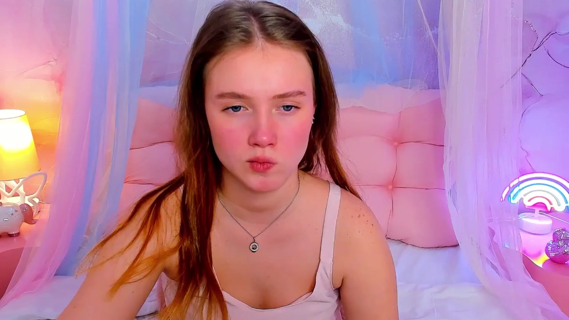 Gallery image thumbnail from Beatrizz's myfreecams stream on, 04/06/2026, 14:05 image 5 of 20
