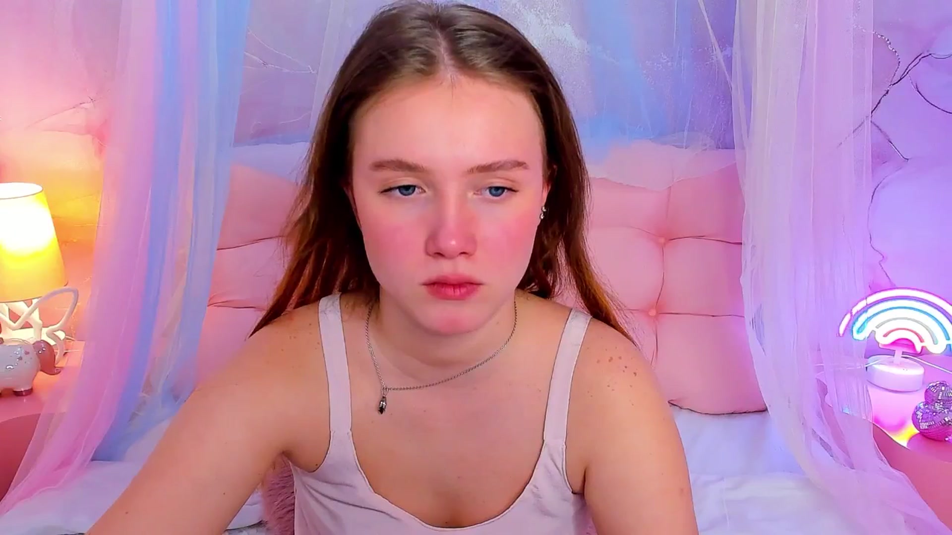 Gallery image thumbnail from Beatrizz's myfreecams stream on, 04/06/2026, 14:05 image 2 of 20