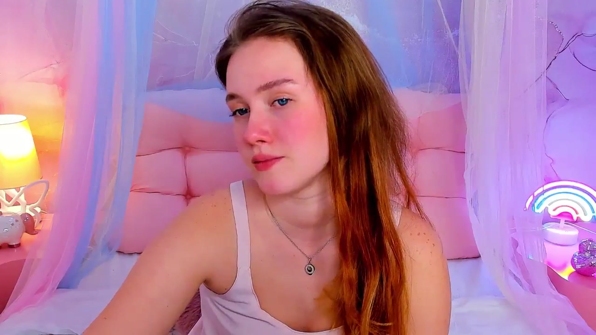 Gallery image thumbnail from Beatrizz's myfreecams stream on, 04/06/2026, 14:05 image 18 of 20