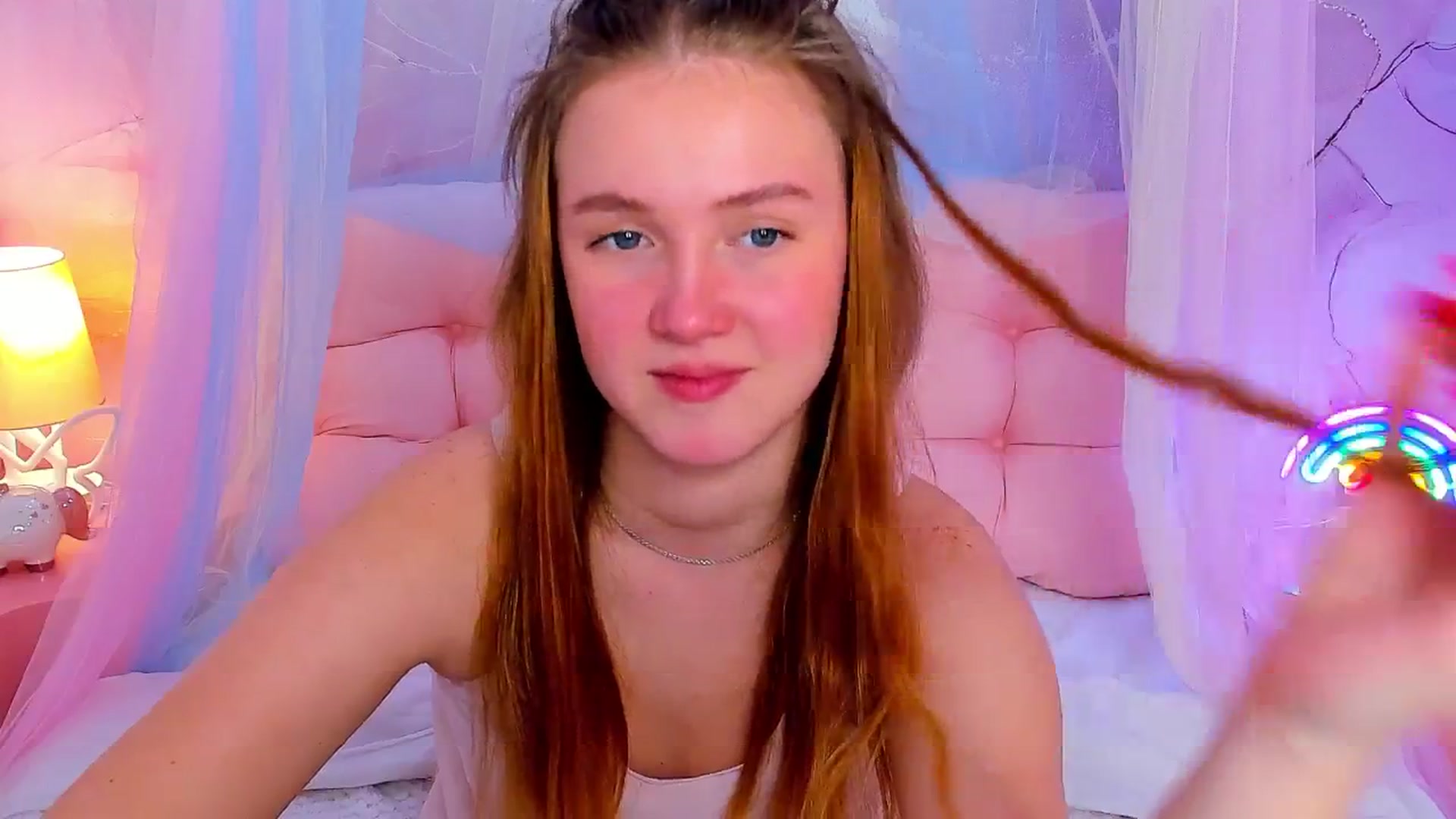 Gallery image thumbnail from Beatrizz's myfreecams stream on, 04/06/2026, 16:01 image 2 of 20