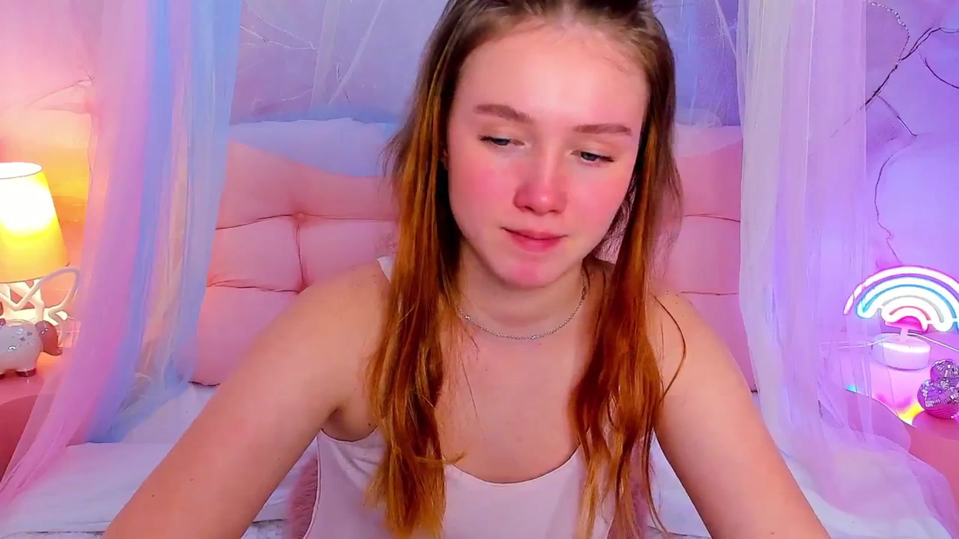 Gallery image thumbnail from Beatrizz's myfreecams stream on, 04/06/2026, 16:01 image 17 of 20