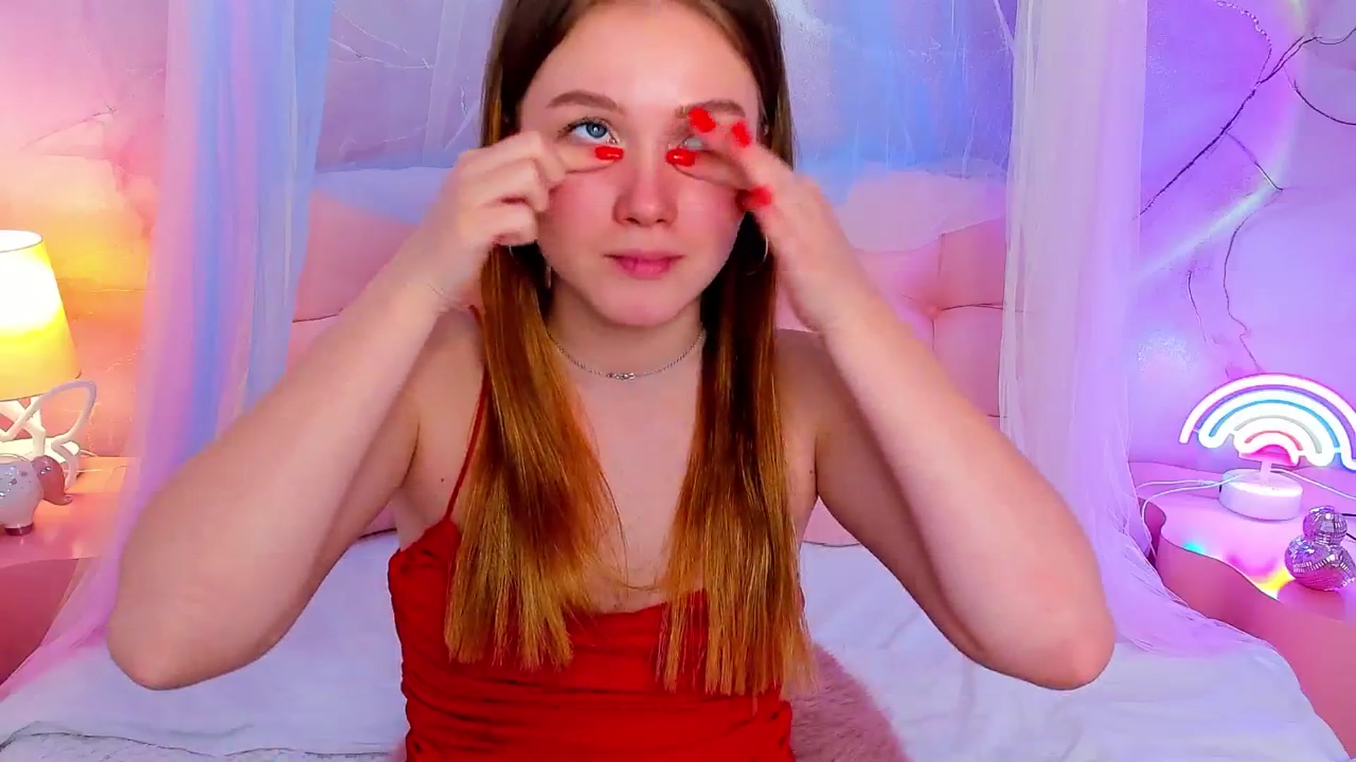 Gallery image thumbnail from Beatrizz's myfreecams stream on, 04/07/2026, 13:21 image 8 of 20