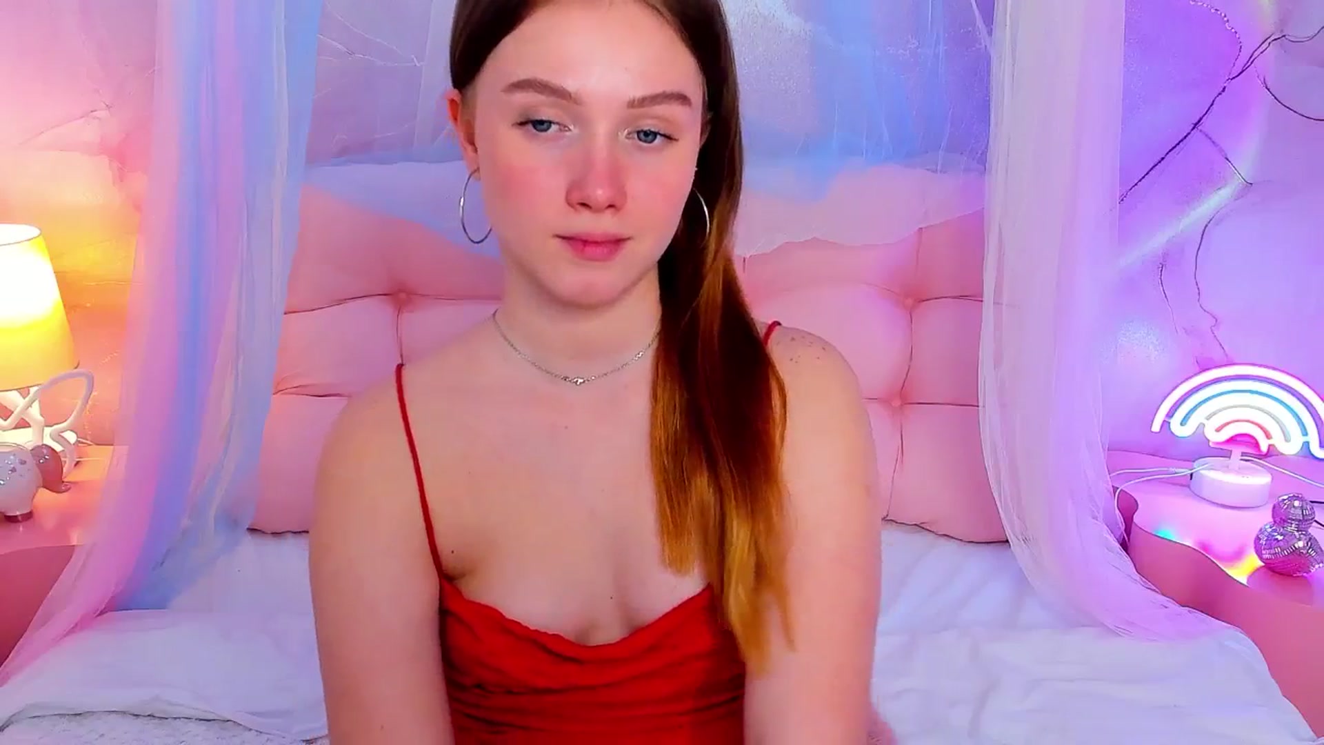 Gallery image thumbnail from Beatrizz's myfreecams stream on, 04/07/2026, 13:21 image 17 of 20
