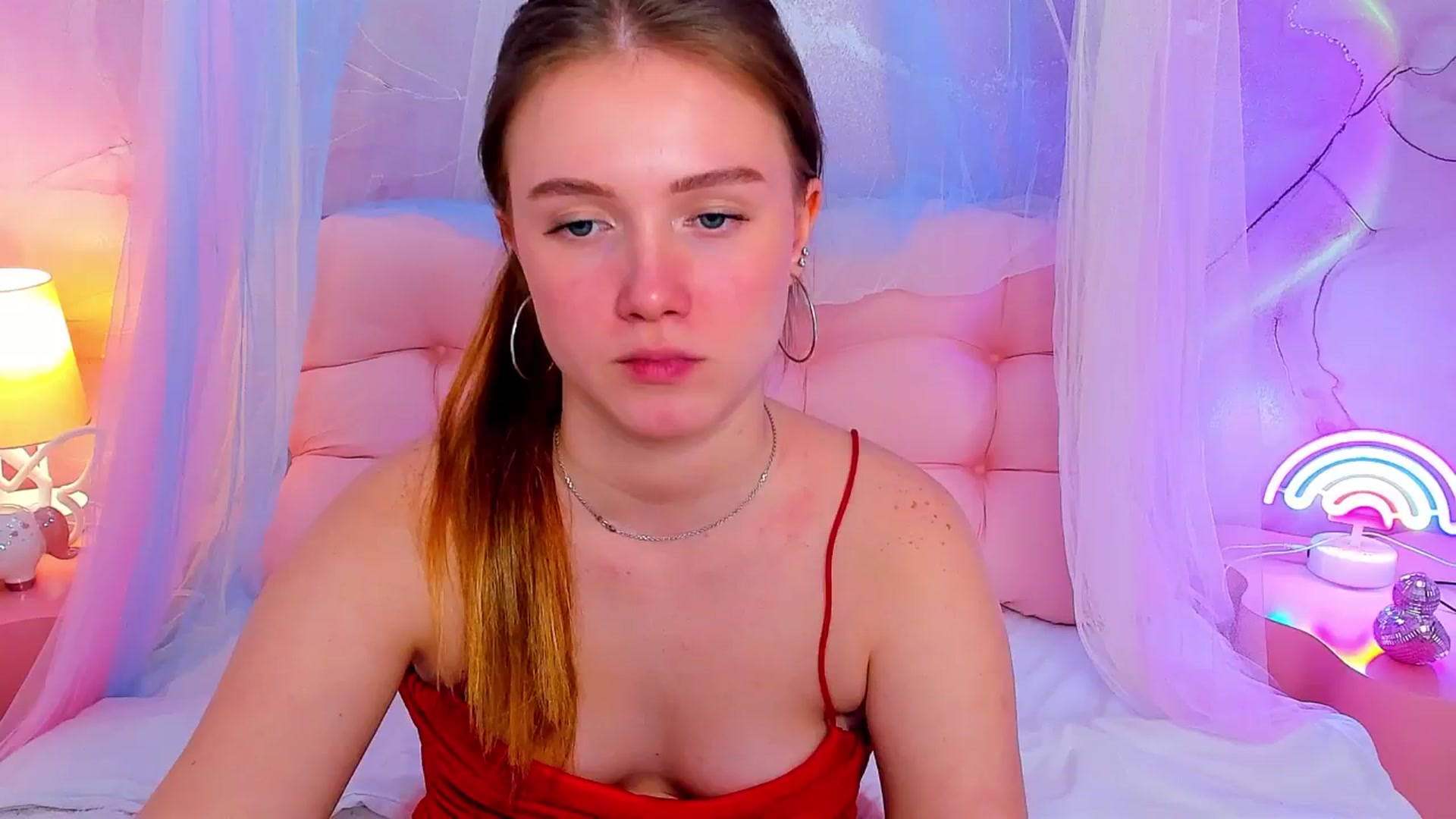 Gallery image thumbnail from Beatrizz's myfreecams stream on, 04/07/2026, 14:34 image 18 of 20