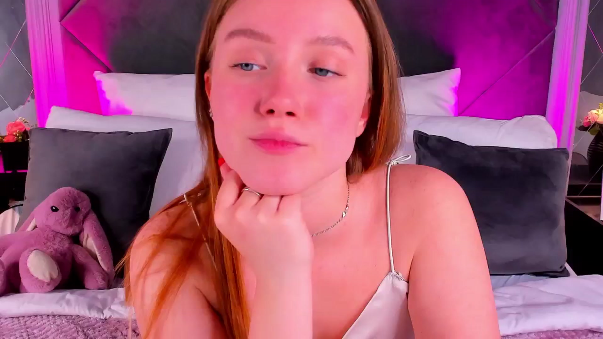 Gallery image thumbnail from Beatrizz's myfreecams stream on, 04/09/2026, 14:19 image 20 of 20