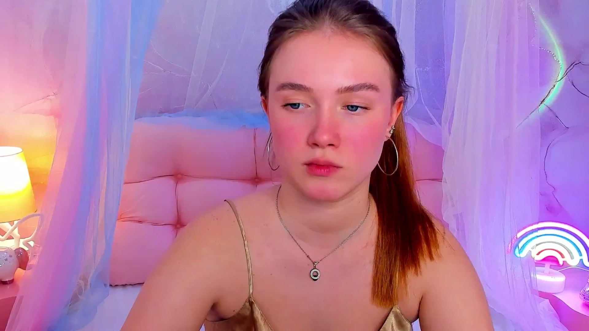 Gallery image thumbnail from Beatrizz's myfreecams stream on, 04/12/2026, 08:54 image 19 of 20