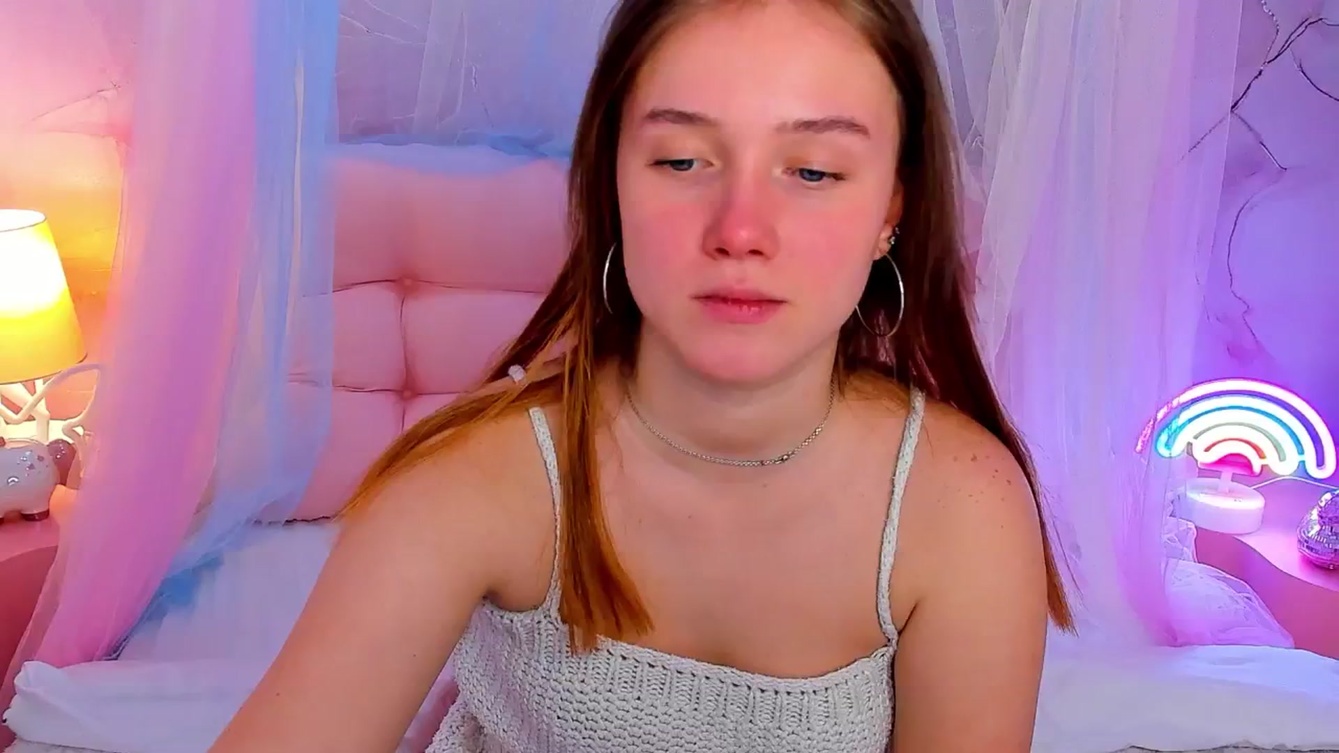 Gallery image thumbnail from Beatrizz's myfreecams stream on, 04/13/2026, 15:37 image 10 of 20