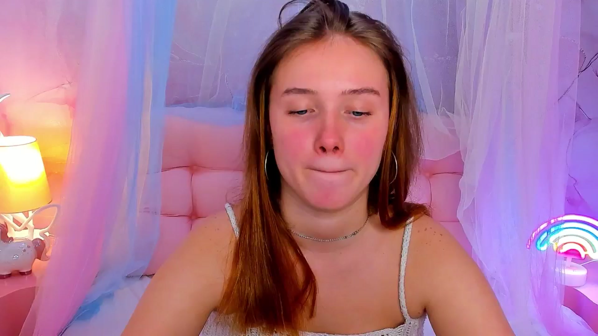 Gallery image thumbnail from Beatrizz's myfreecams stream on, 04/13/2026, 16:59 image 16 of 20