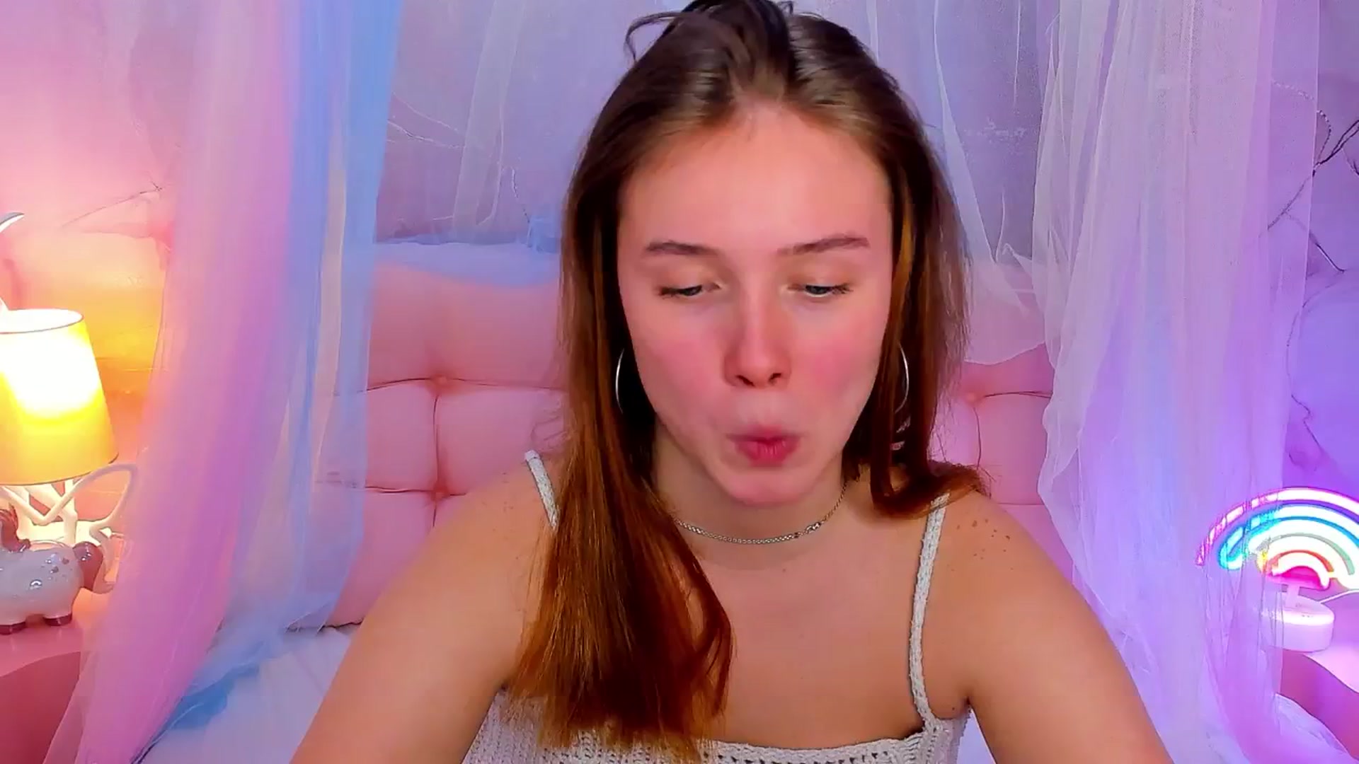 Gallery image thumbnail from Beatrizz's myfreecams stream on, 04/13/2026, 16:59 image 12 of 20