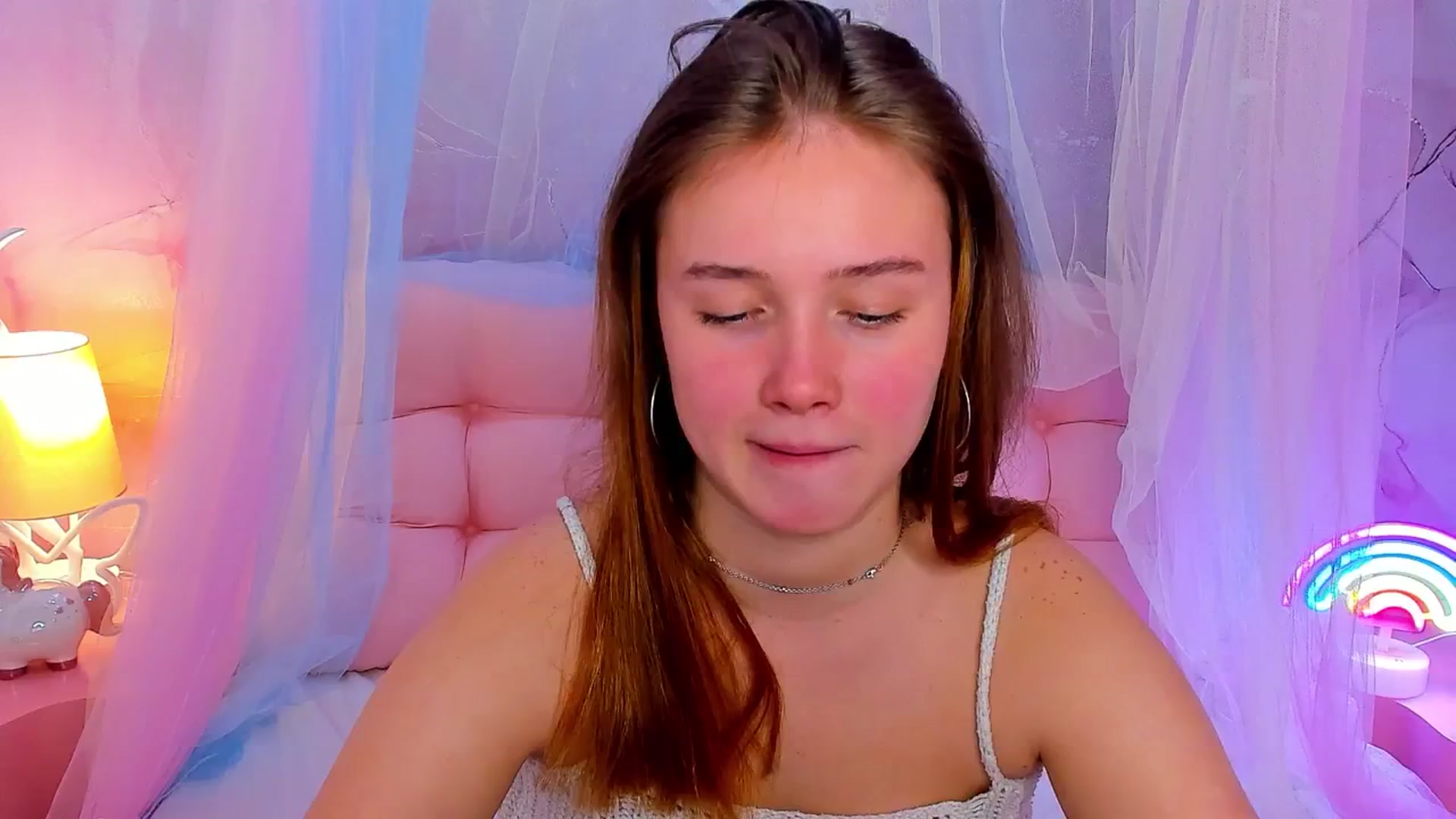 Gallery image thumbnail from Beatrizz's myfreecams stream on, 04/13/2026, 16:59 image 17 of 20