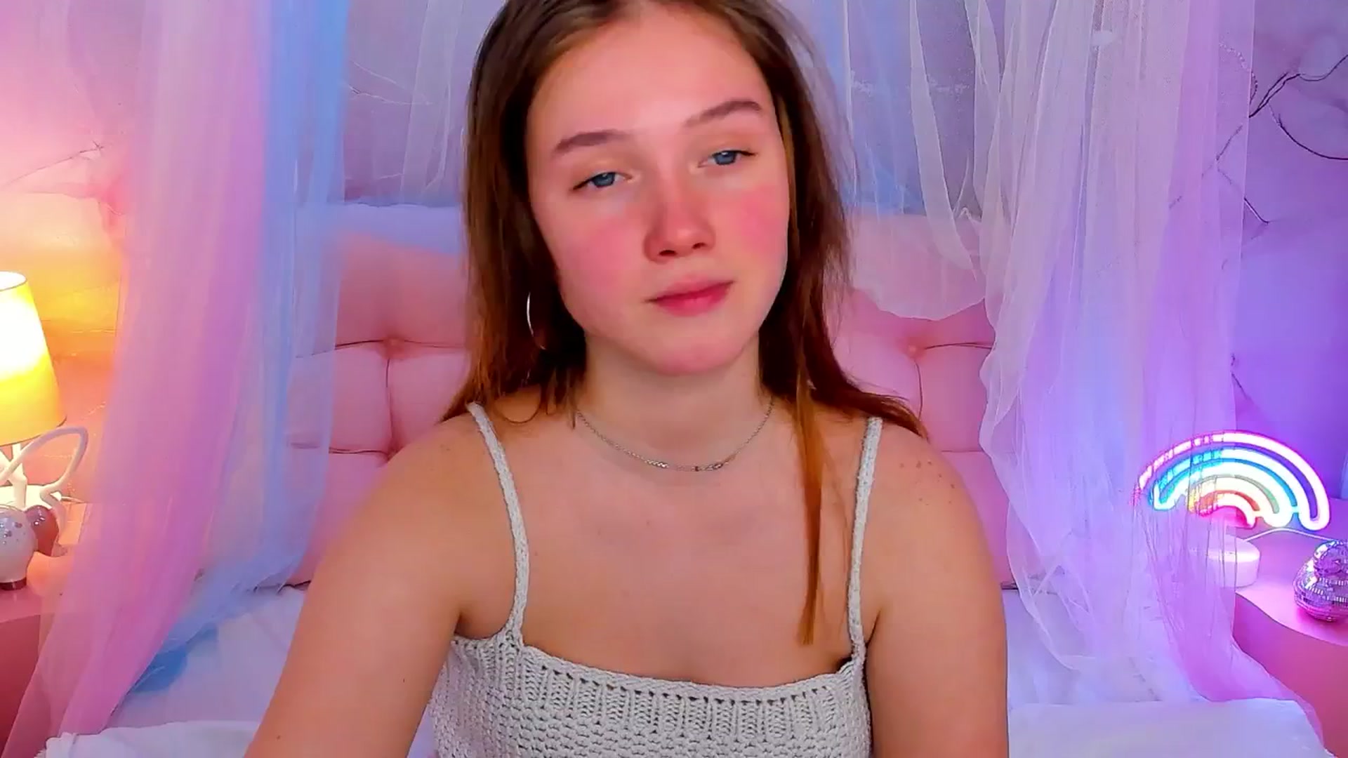 Gallery image thumbnail from Beatrizz's myfreecams stream on, 04/13/2026, 17:59 image 15 of 20