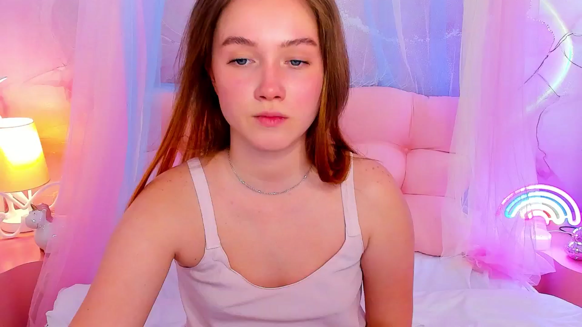 Gallery image thumbnail from Beatrizz's myfreecams stream on, 04/19/2026, 10:22 image 7 of 20