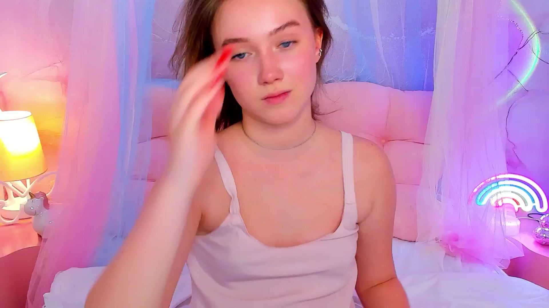 Gallery image thumbnail from Beatrizz's myfreecams stream on, 04/19/2026, 10:22 image 5 of 20