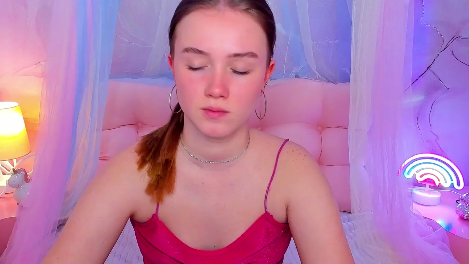 Gallery image thumbnail from Beatrizz's myfreecams stream on, 04/20/2026, 15:35 image 12 of 20