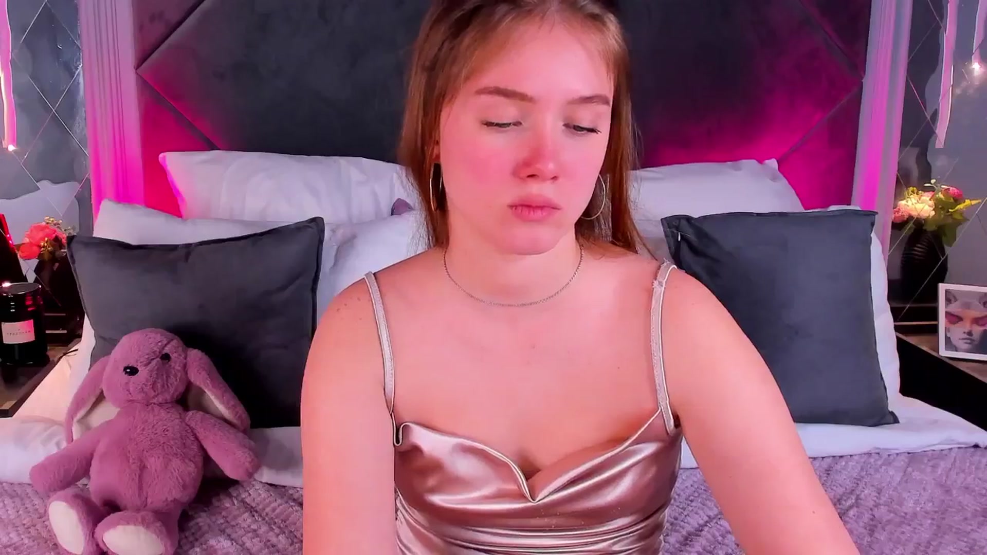 Gallery image thumbnail from Beatrizz's myfreecams stream on, 04/22/2026, 13:40 image 20 of 20