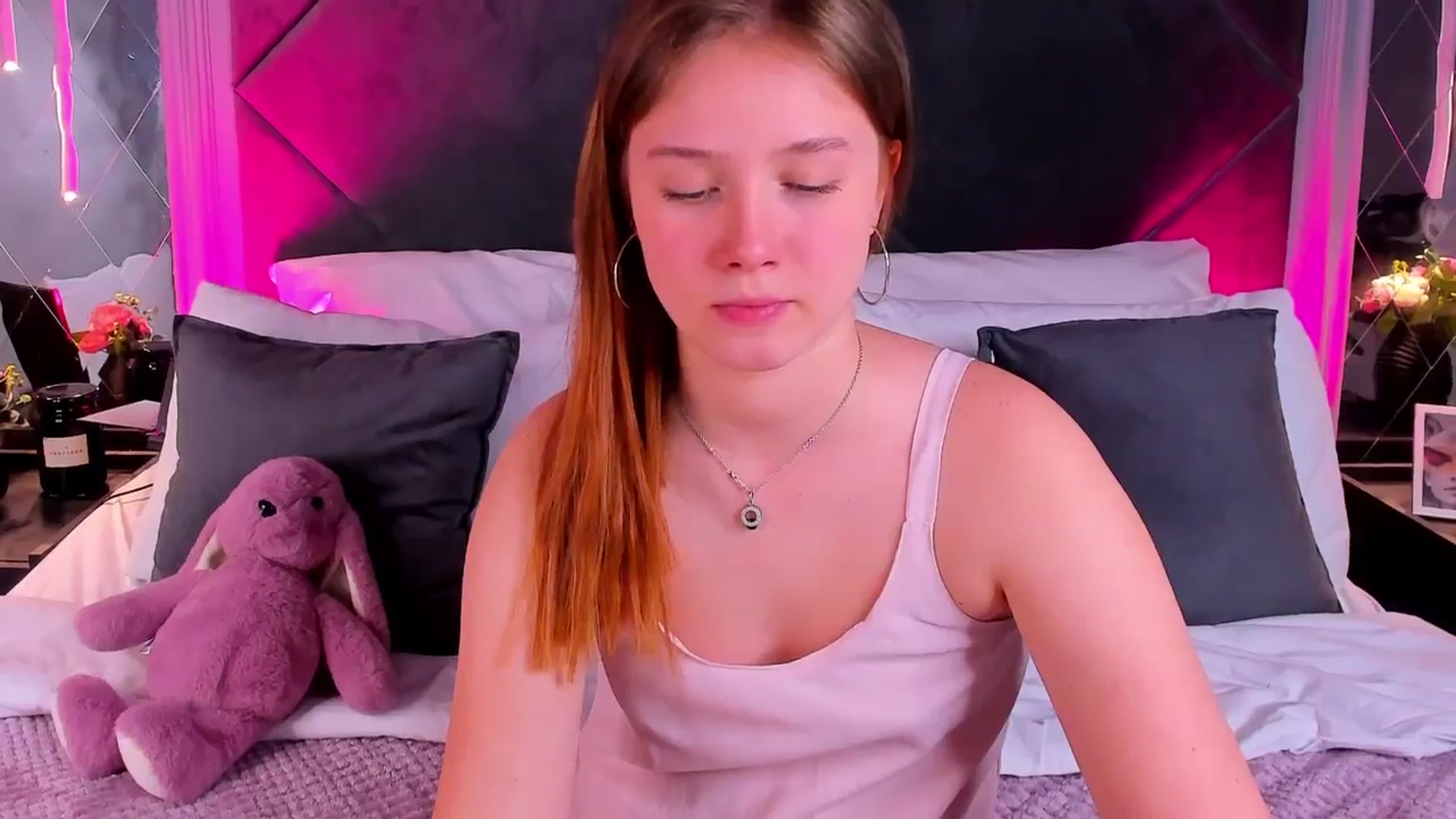 Gallery image thumbnail from Beatrizz's myfreecams stream on, 04/23/2026, 15:30 image 12 of 20