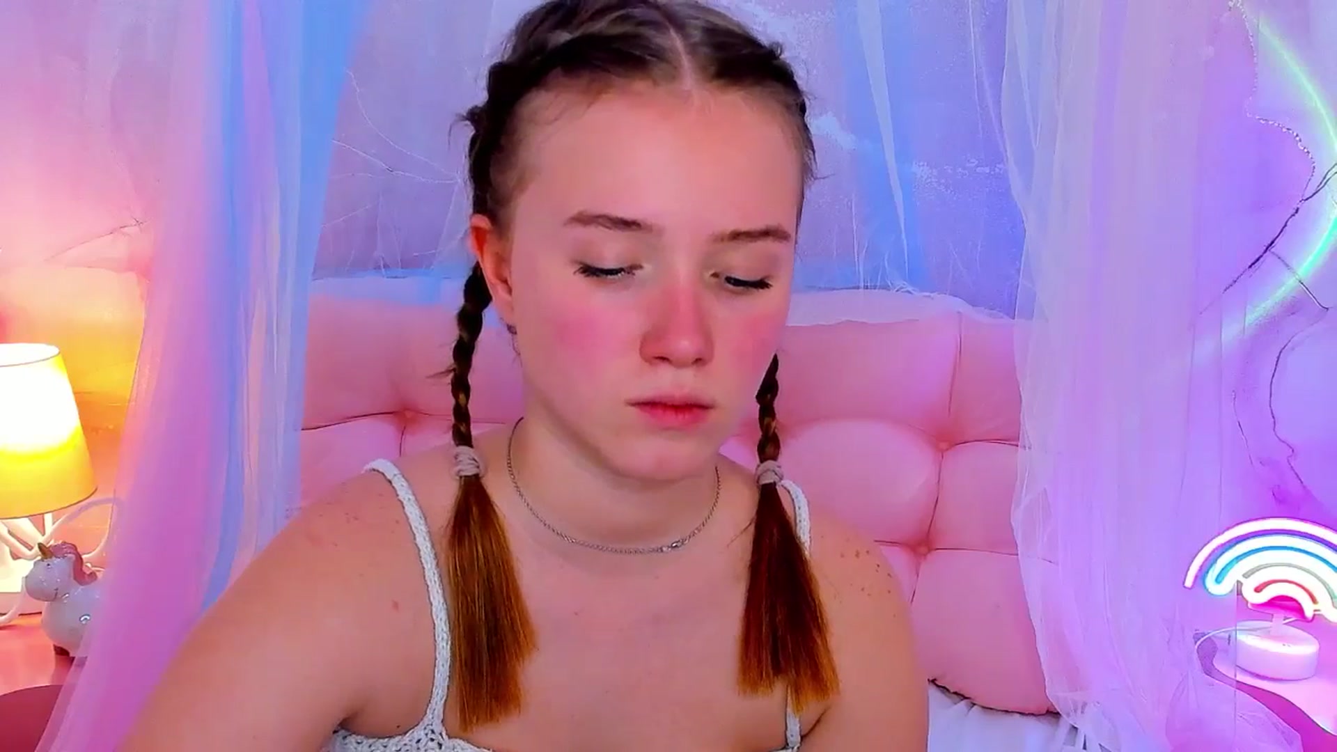 Gallery image thumbnail from Beatrizz's myfreecams stream on, 04/26/2026, 11:09 image 8 of 20