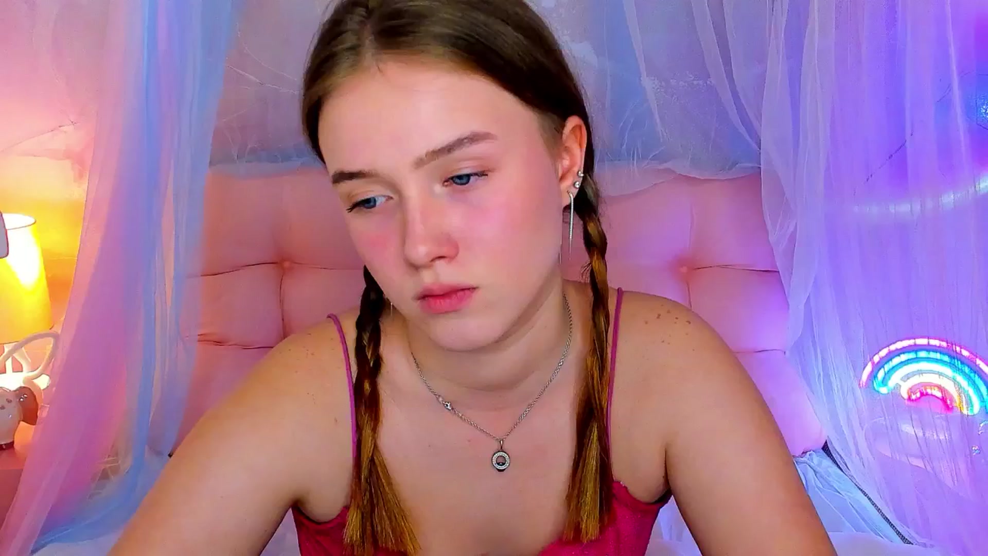 Gallery image thumbnail from Beatrizz's myfreecams stream on, 04/27/2026, 18:18 image 18 of 20