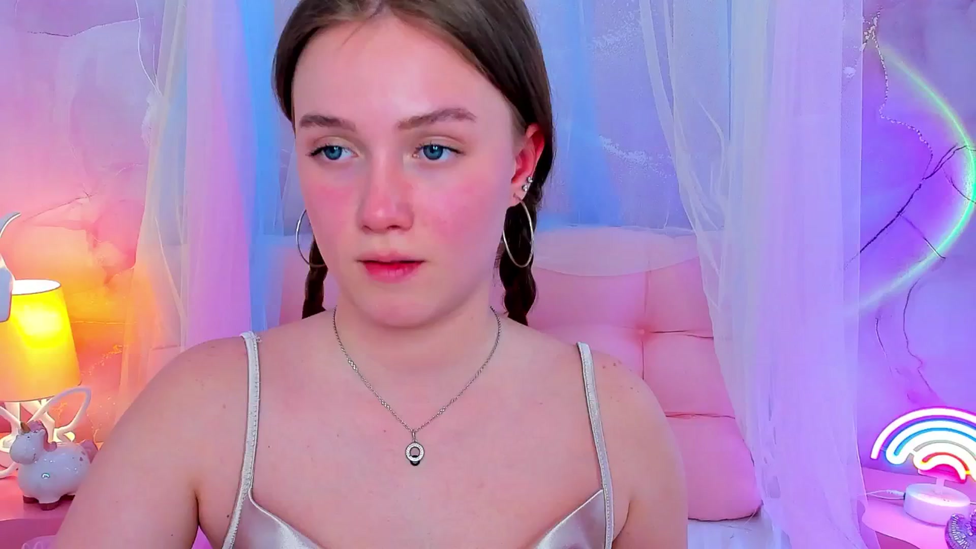 Gallery image thumbnail from Beatrizz's myfreecams stream on, 05/04/2026, 13:06 image 17 of 20