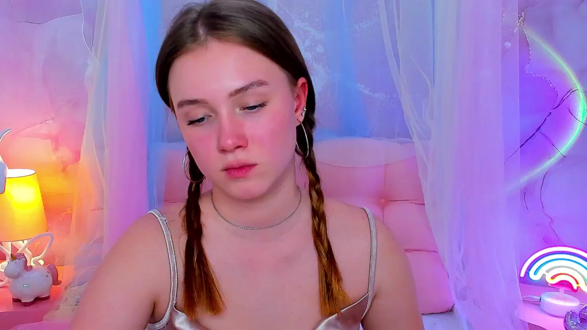 Gallery image thumbnail from Beatrizz's myfreecams stream on, 05/04/2026, 13:44 image 11 of 20