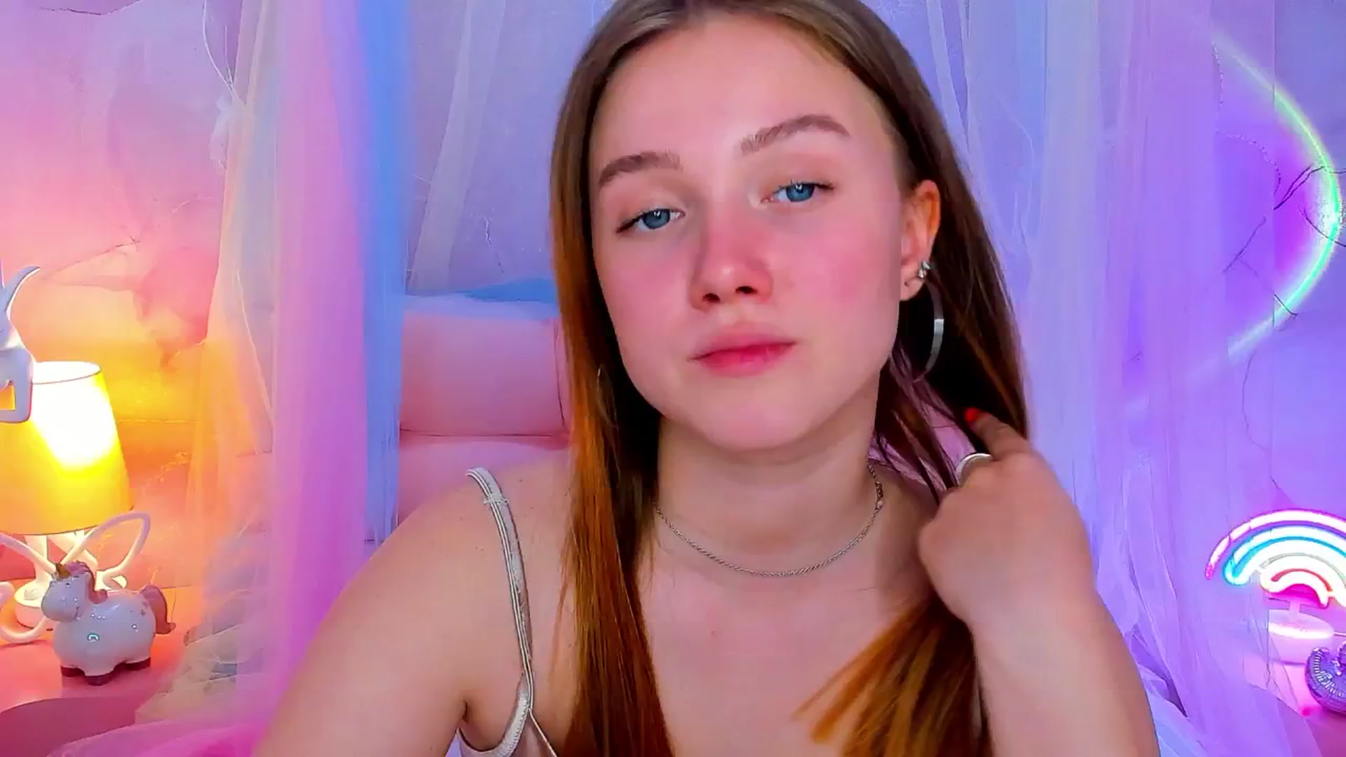 Gallery image thumbnail from Beatrizz's myfreecams stream on, 05/04/2026, 16:10 image 4 of 20