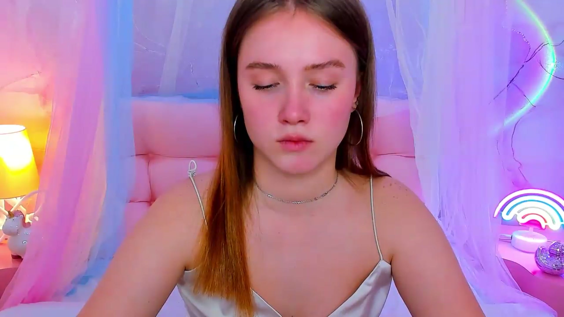 Gallery image thumbnail from Beatrizz's myfreecams stream on, 05/05/2026, 13:16 image 4 of 20