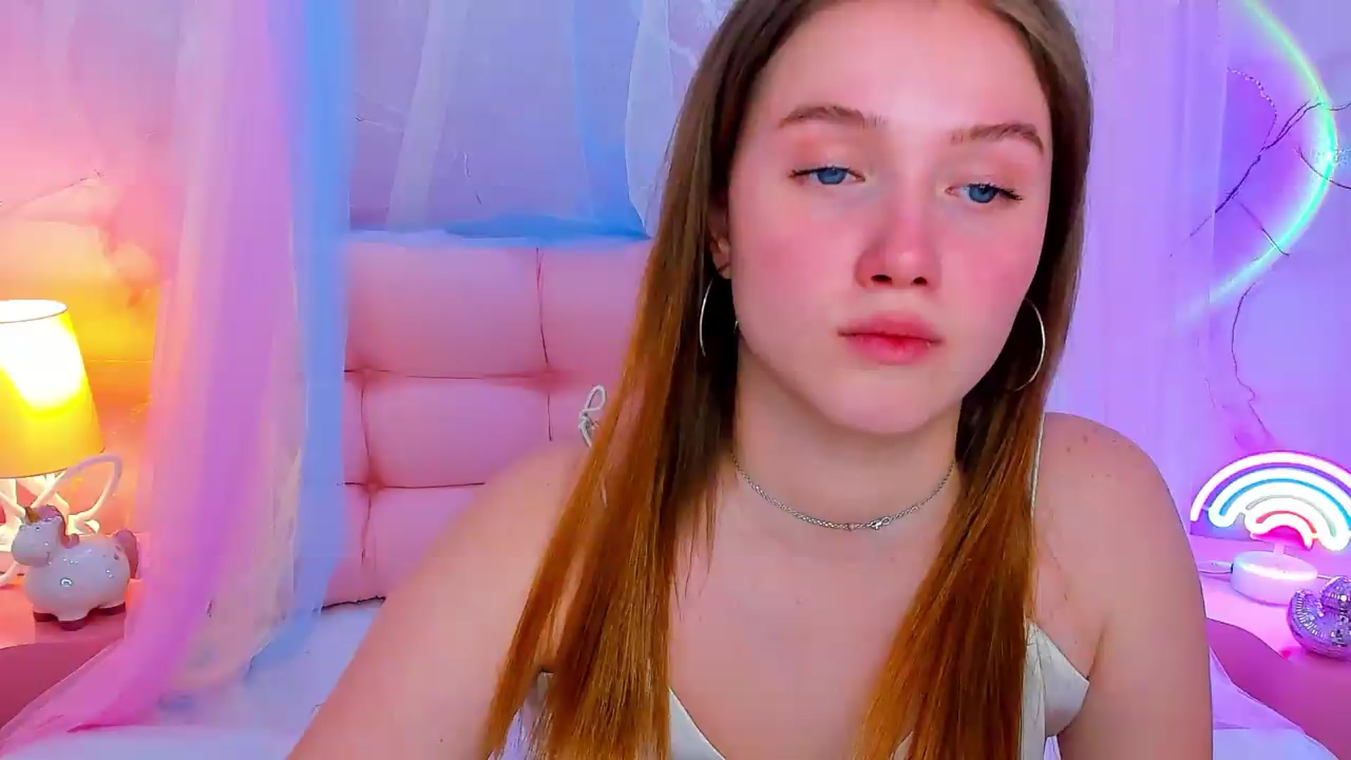 Gallery image thumbnail from Beatrizz's myfreecams stream on, 05/05/2026, 13:16 image 16 of 20