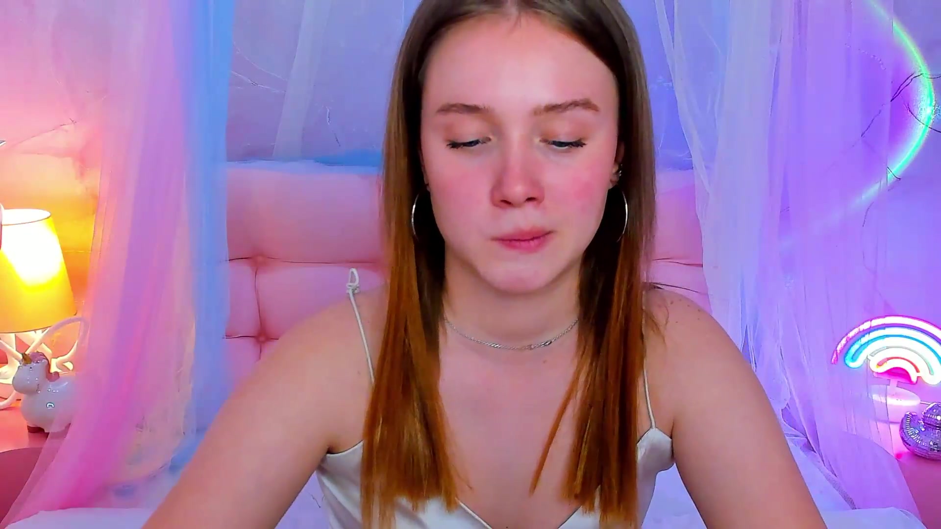 Gallery image thumbnail from Beatrizz's myfreecams stream on, 05/05/2026, 15:24 image 9 of 20