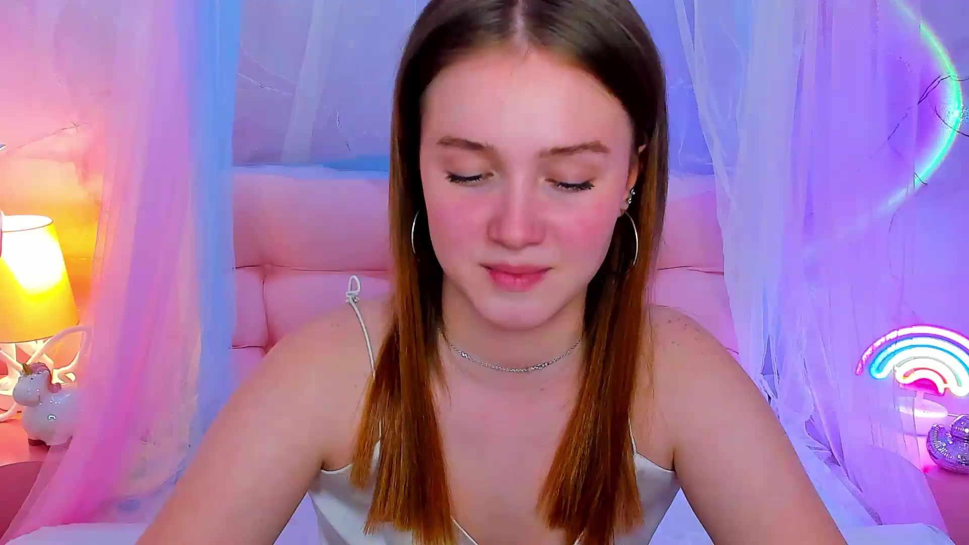 Gallery image thumbnail from Beatrizz's myfreecams stream on, 05/05/2026, 15:24 image 16 of 20