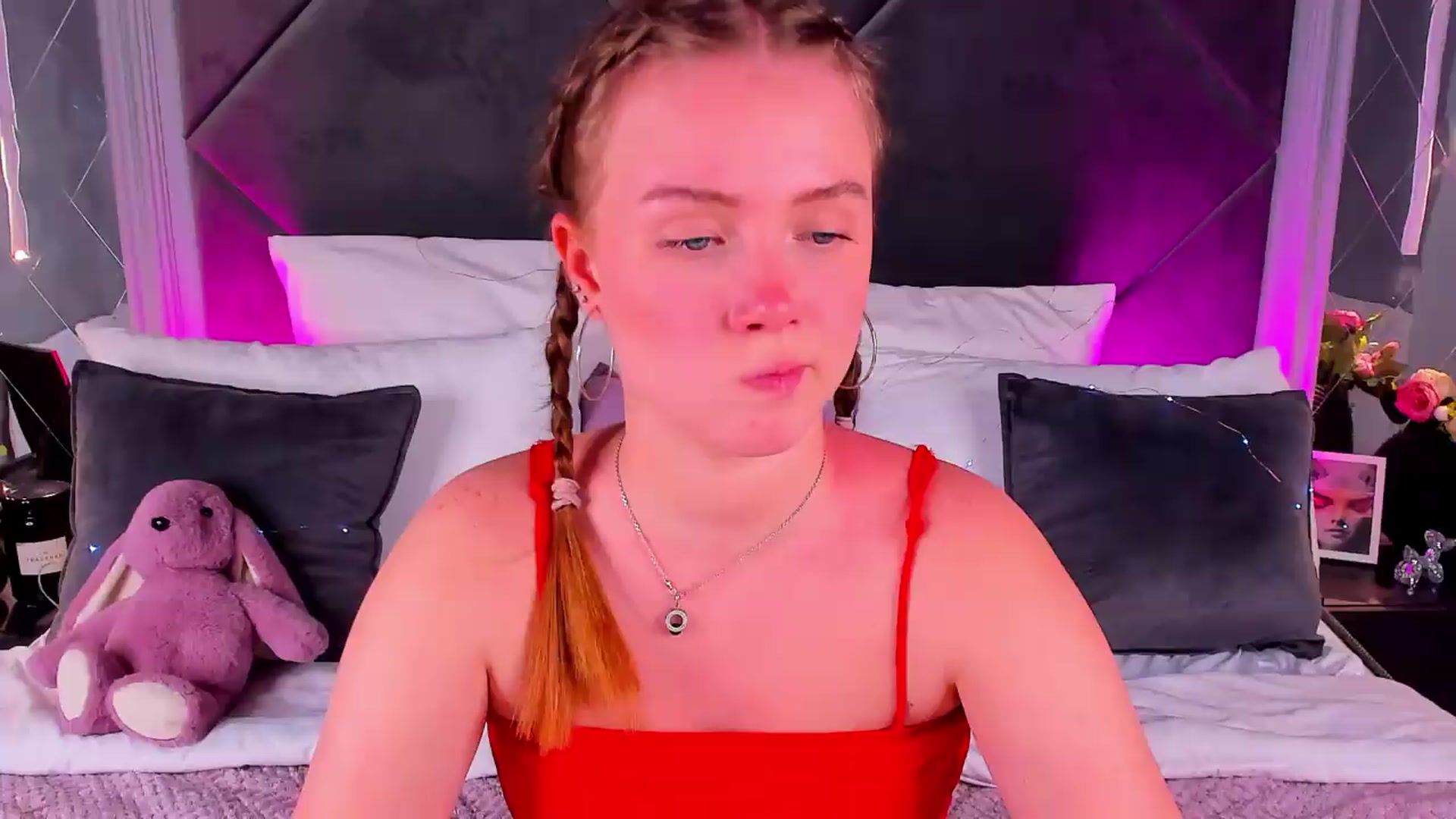 Gallery image thumbnail from Beatrizz's myfreecams stream on, 05/07/2026, 17:13 image 18 of 20