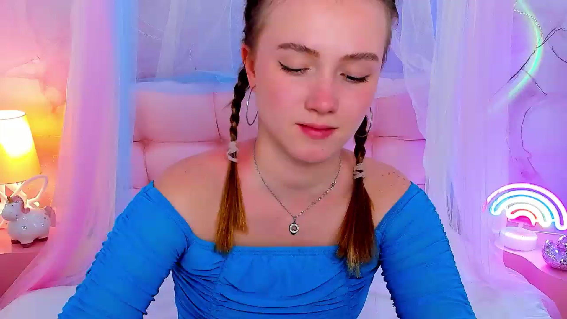 Gallery image thumbnail from Beatrizz's myfreecams stream on, 05/08/2026, 07:54 image 3 of 20