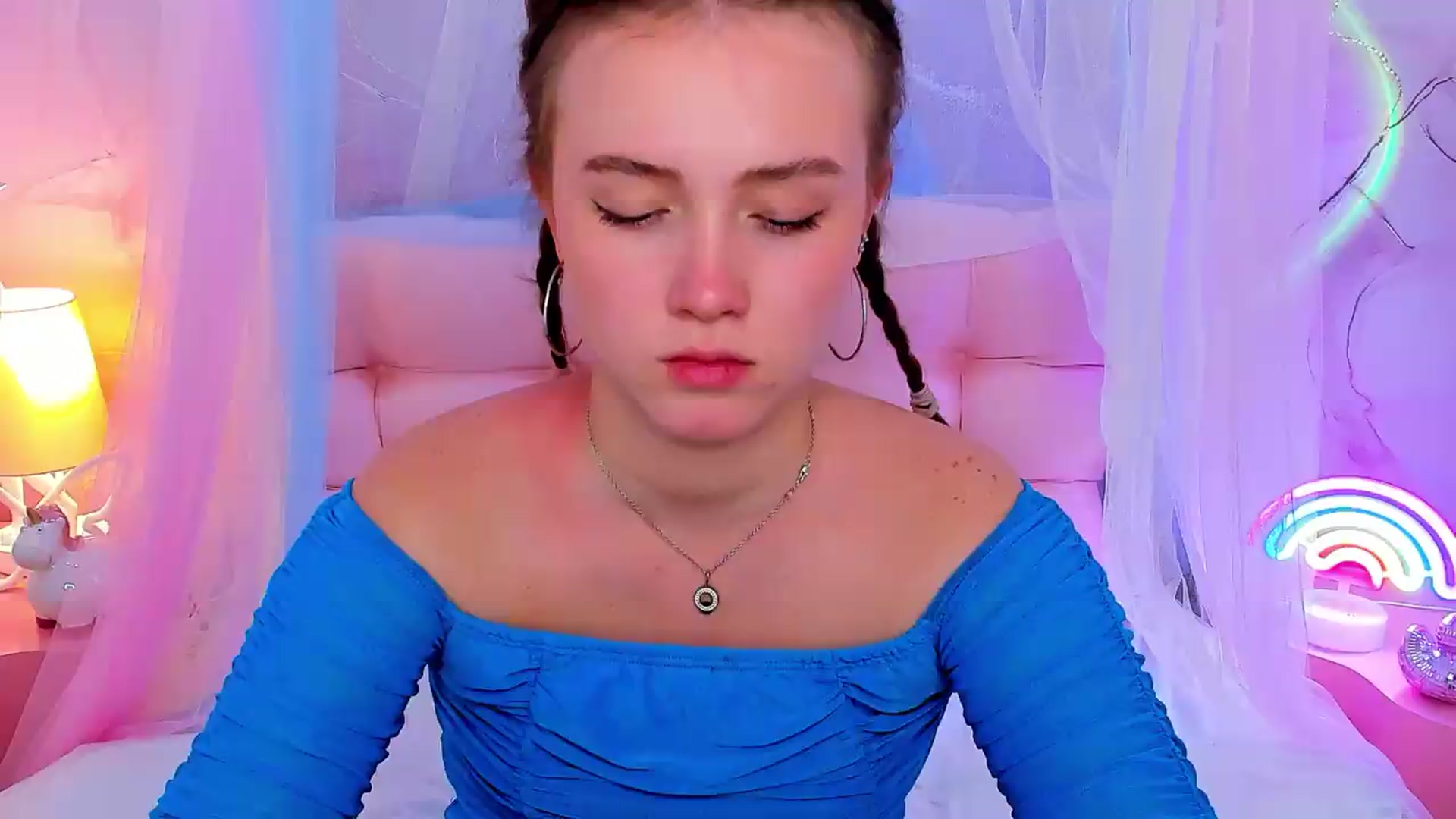 Gallery image thumbnail from Beatrizz's myfreecams stream on, 05/08/2026, 09:00 image 15 of 20