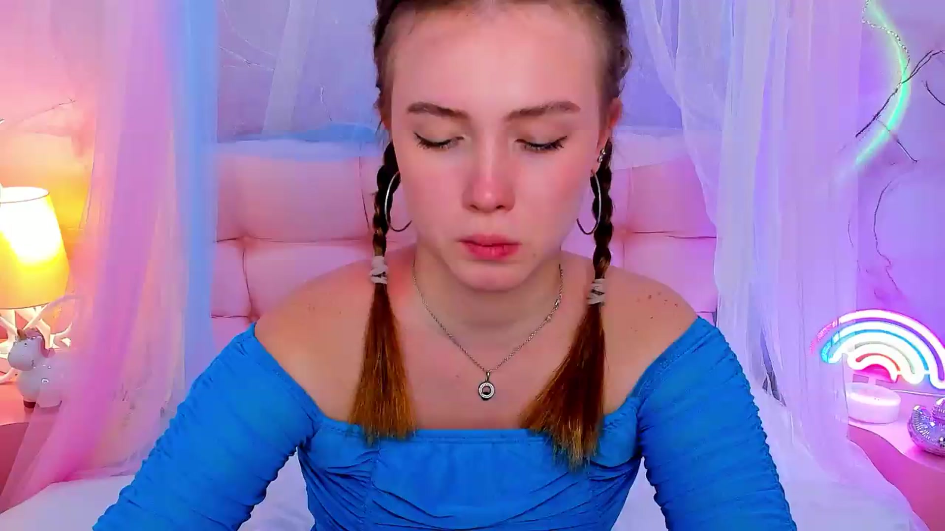 Gallery image thumbnail from Beatrizz's myfreecams stream on, 05/08/2026, 09:00 image 6 of 20