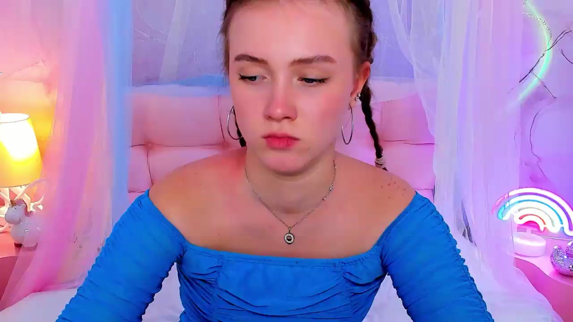 Gallery image thumbnail from Beatrizz's myfreecams stream on, 05/08/2026, 09:00 image 14 of 20