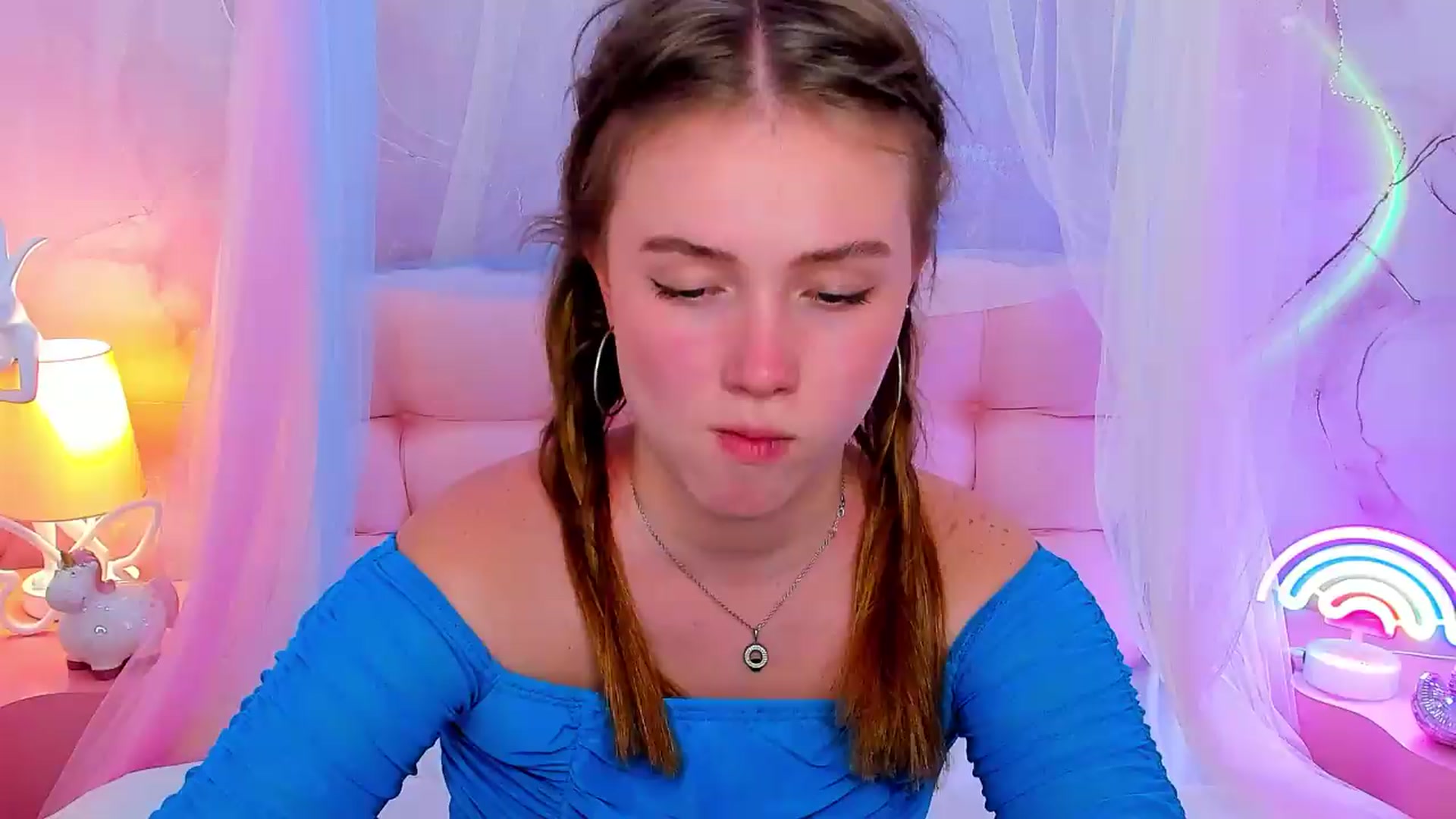Gallery image thumbnail from Beatrizz's myfreecams stream on, 05/08/2026, 10:25 image 6 of 20