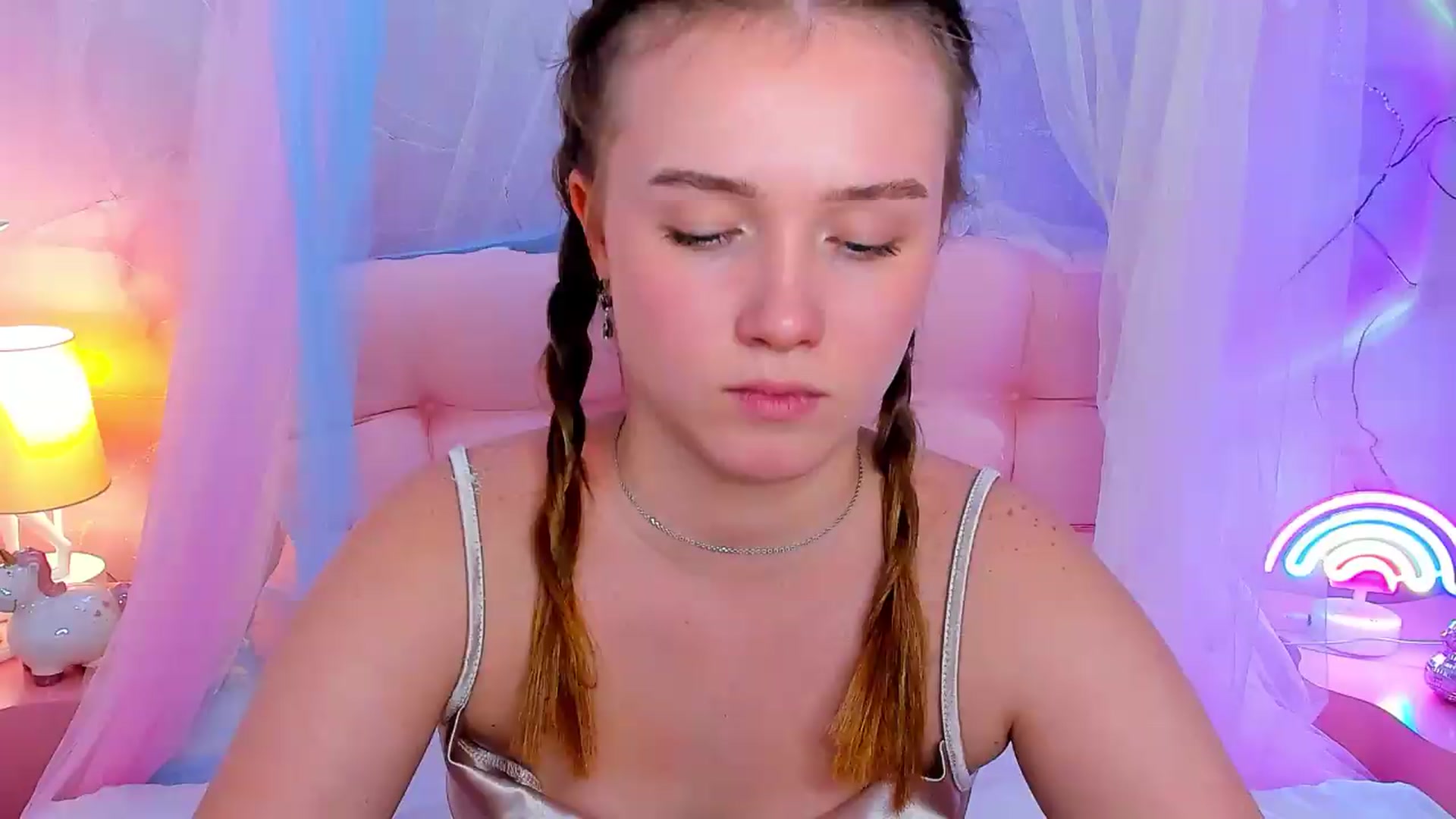 Gallery image thumbnail from Beatrizz's myfreecams stream on, 05/11/2026, 14:58 image 19 of 20
