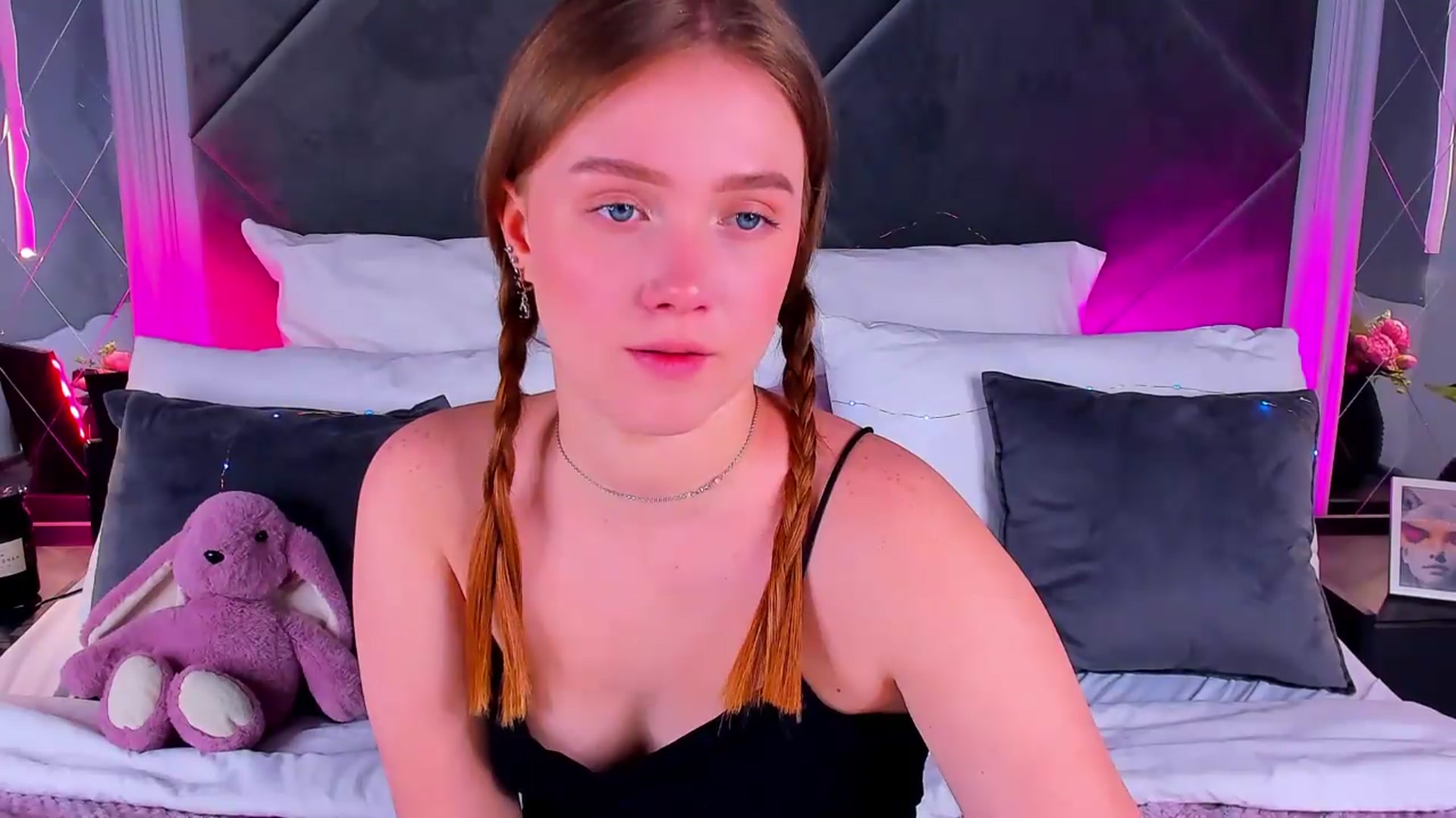 Gallery image thumbnail from Beatrizz's myfreecams stream on, 05/13/2026, 12:55 image 19 of 20