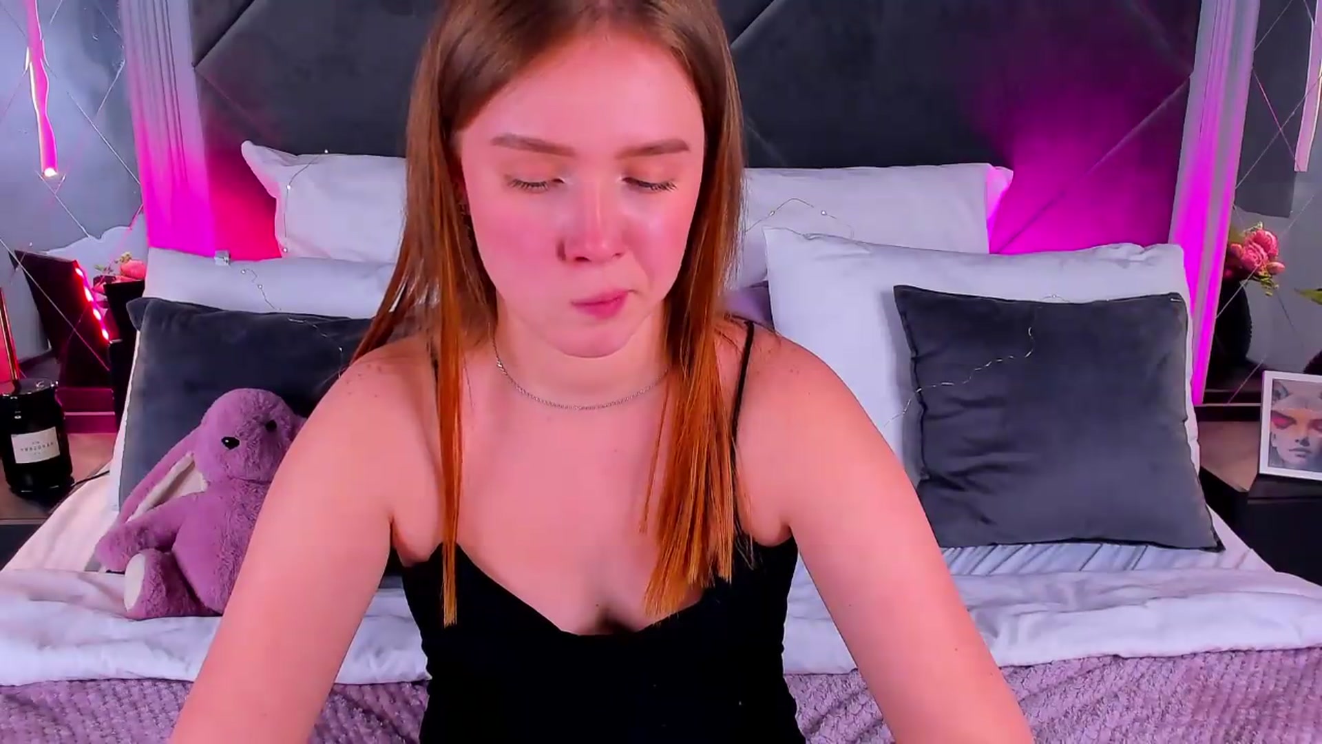Gallery image thumbnail from Beatrizz's myfreecams stream on, 05/13/2026, 15:49 image 15 of 20