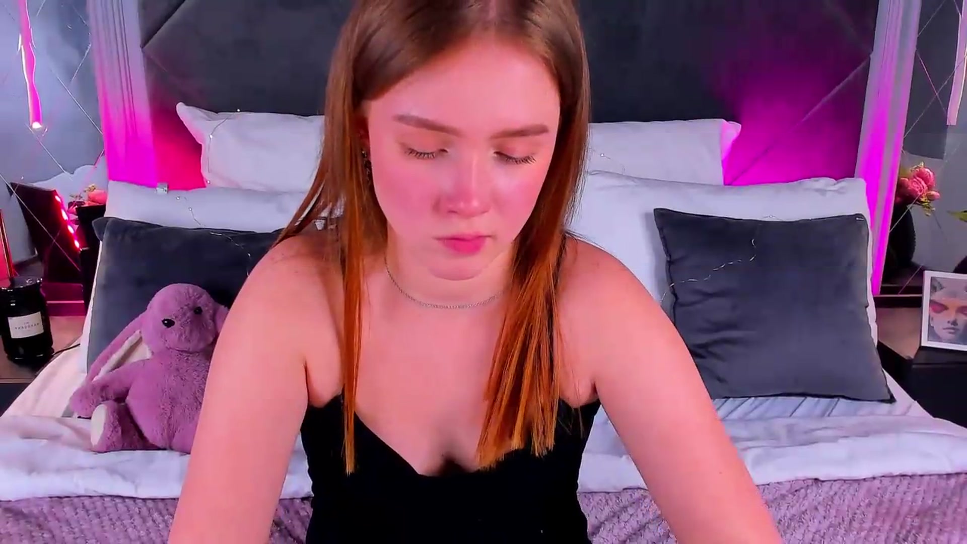 Gallery image thumbnail from Beatrizz's myfreecams stream on, 05/13/2026, 15:49 image 13 of 20